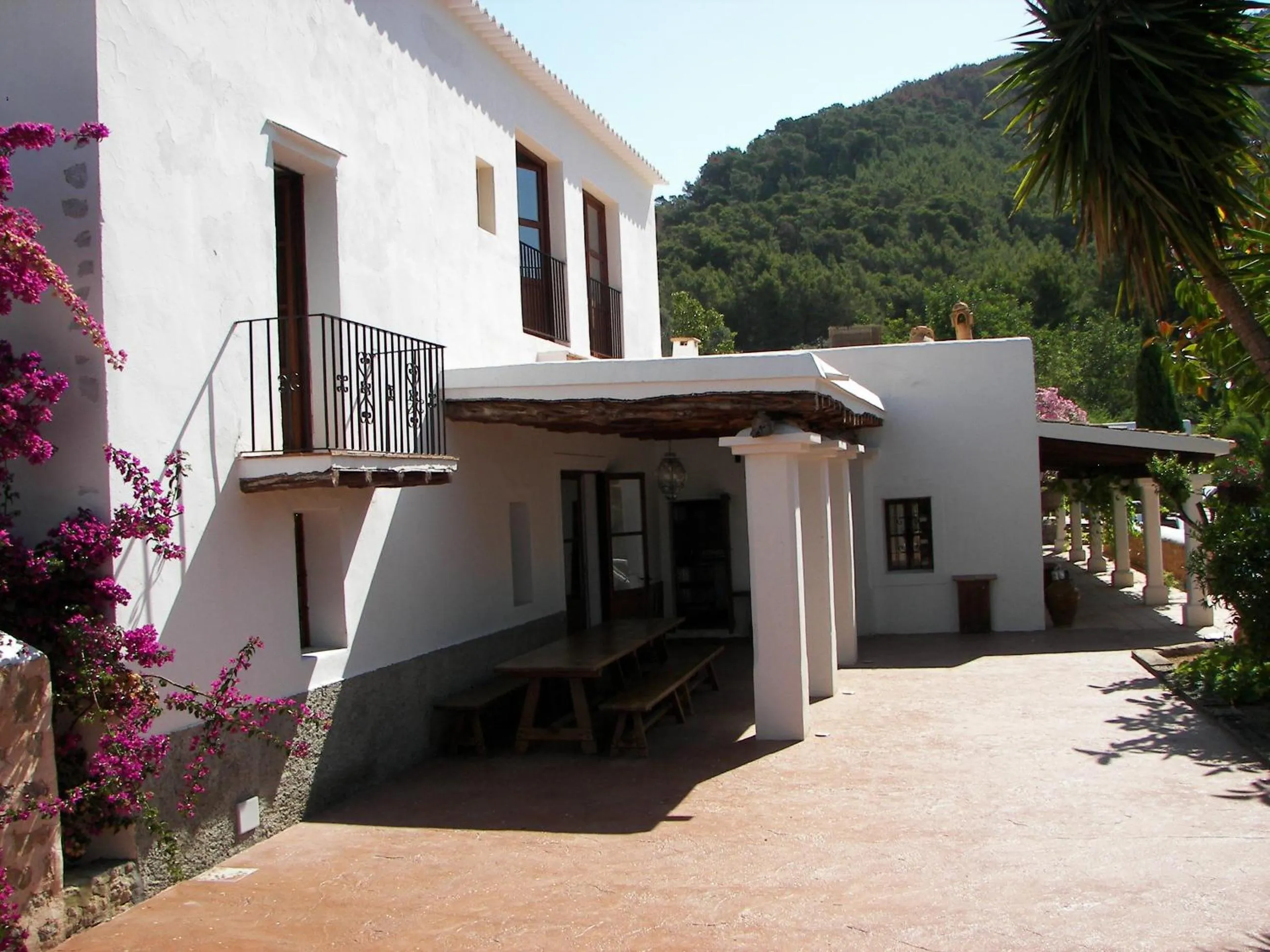 Facade/entrance in Agroturismo Can Pere Sord