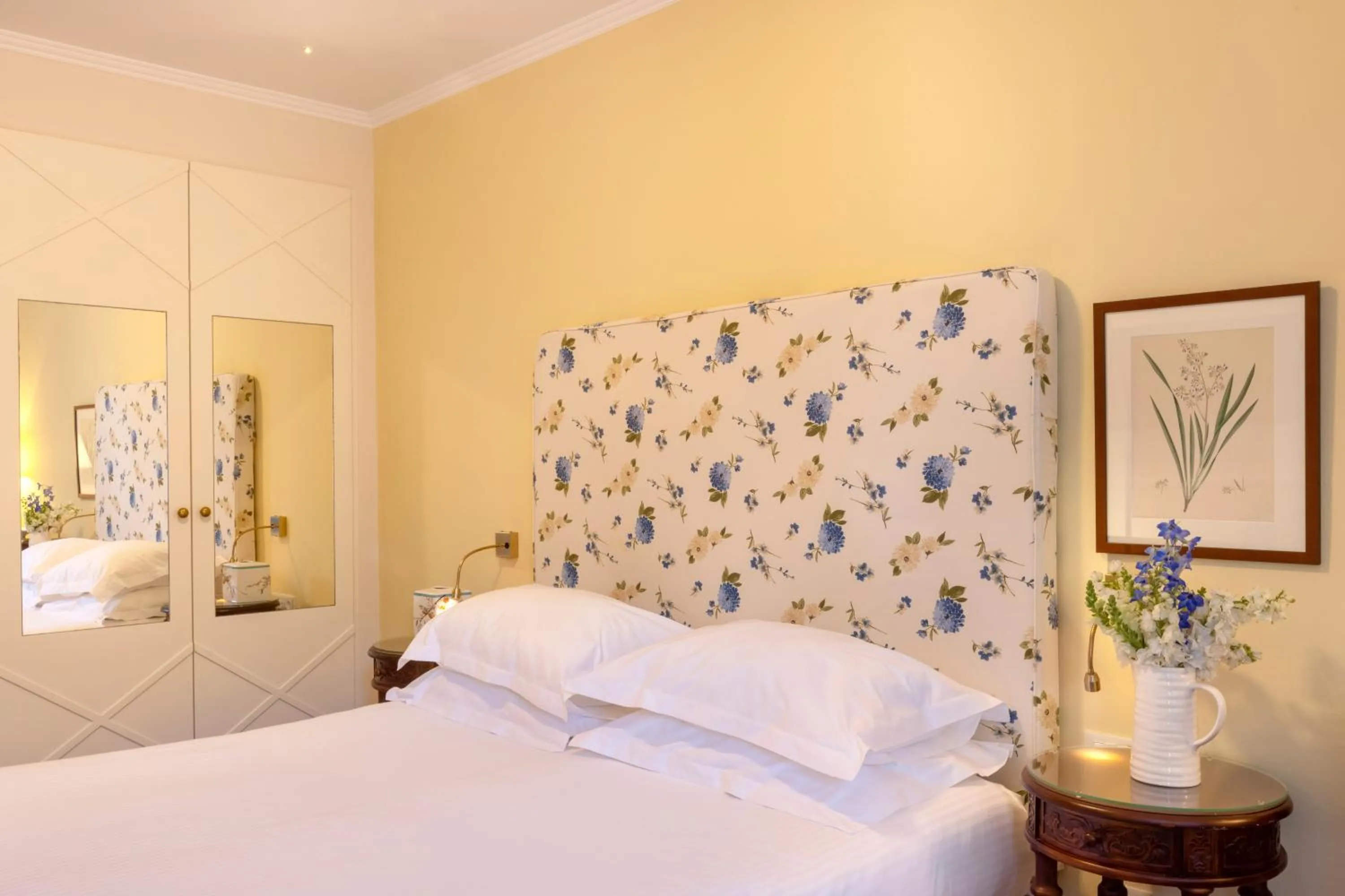 Photo of the whole room, Bed in Kouneni Apartments