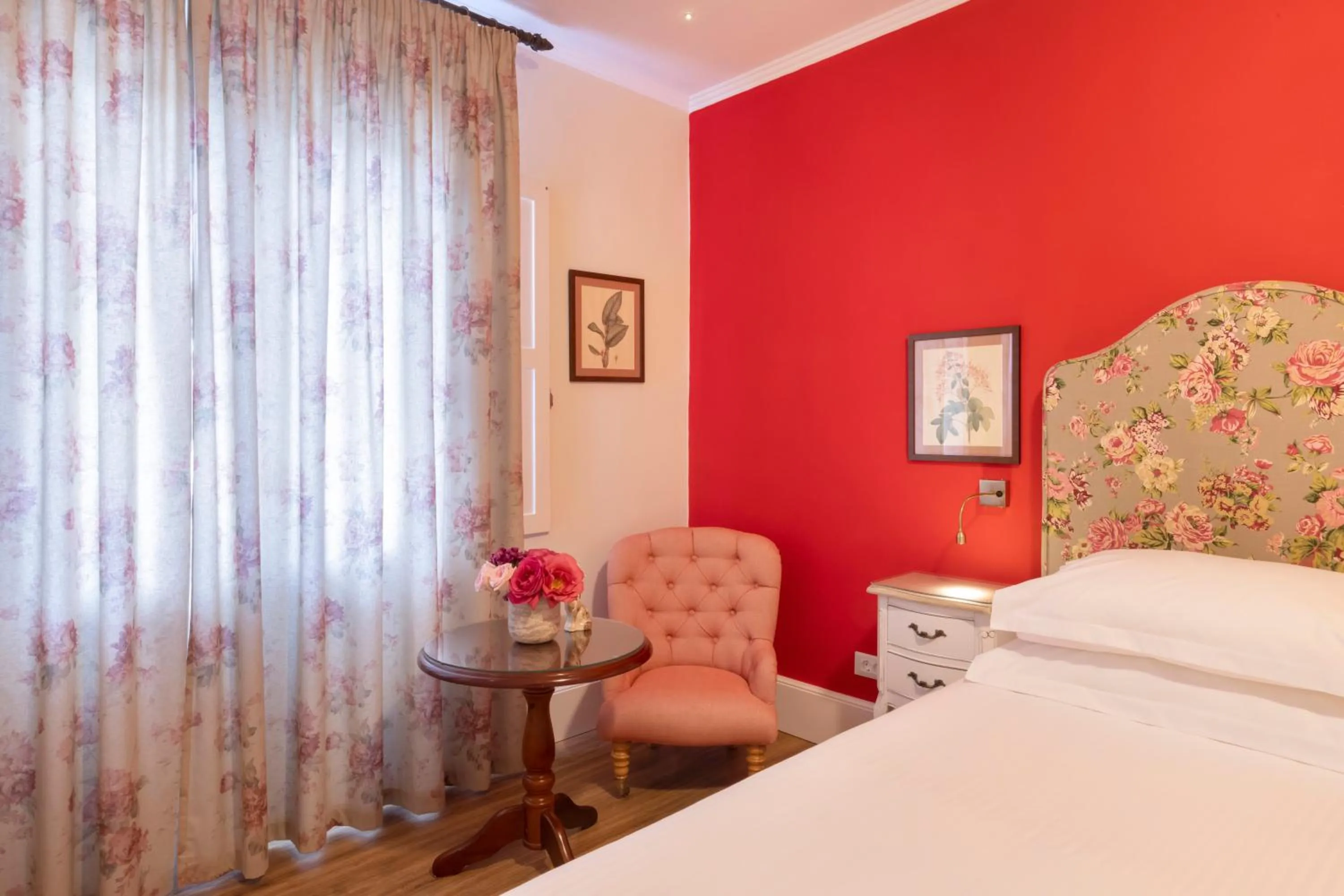 Photo of the whole room, Bed in Kouneni Apartments