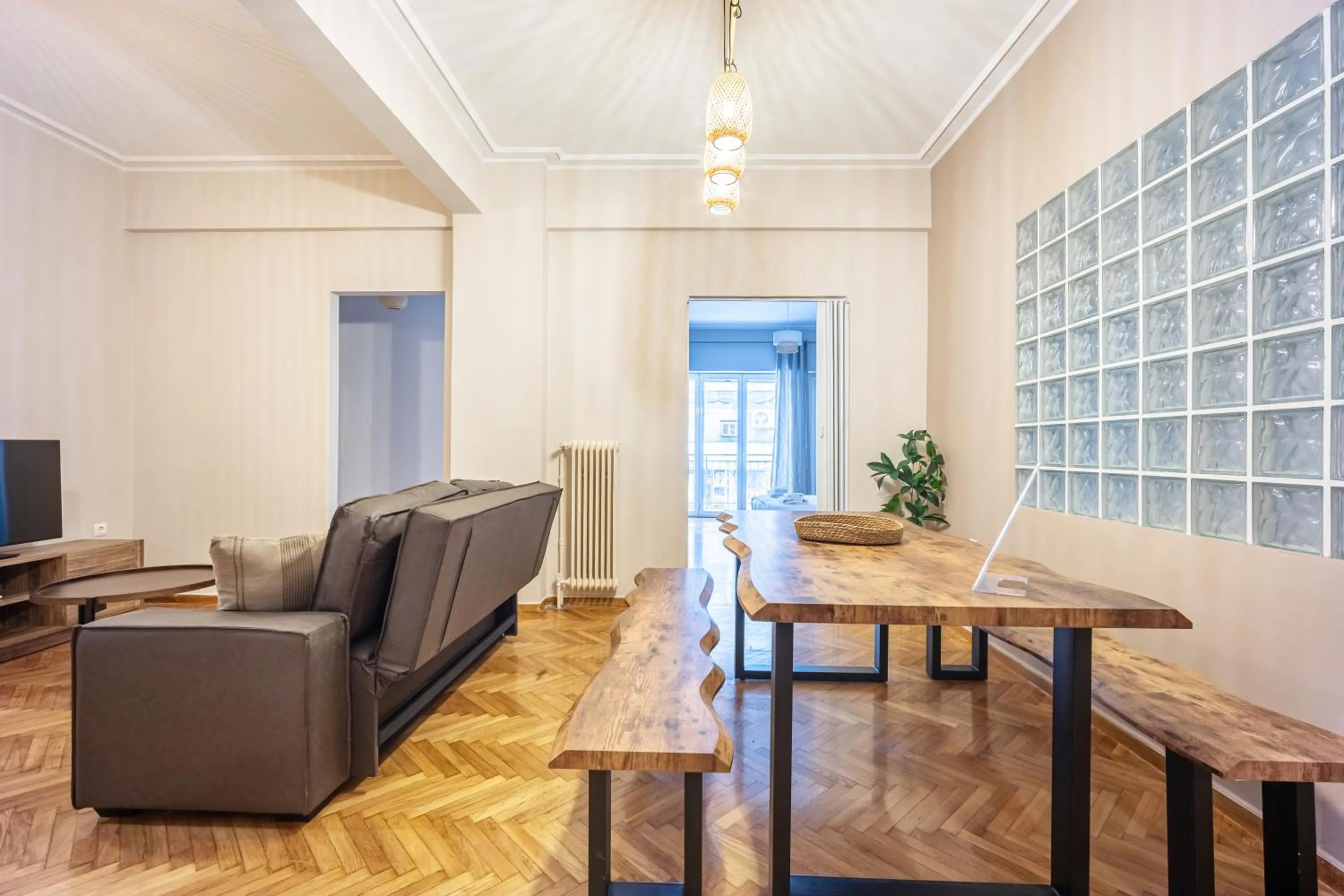 Living room in GK Niki by GK Properties