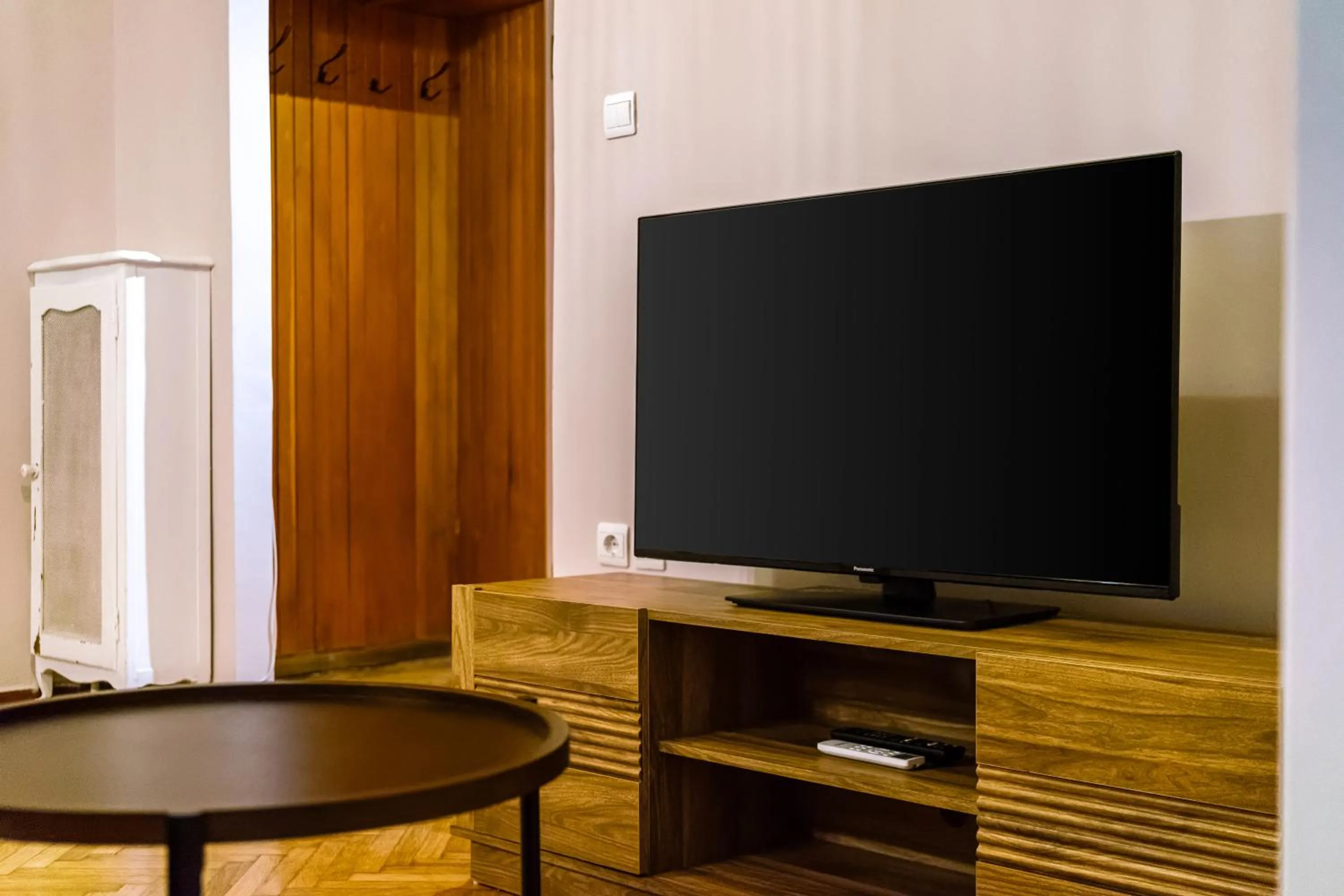 TV and multimedia in GK Niki by GK Properties