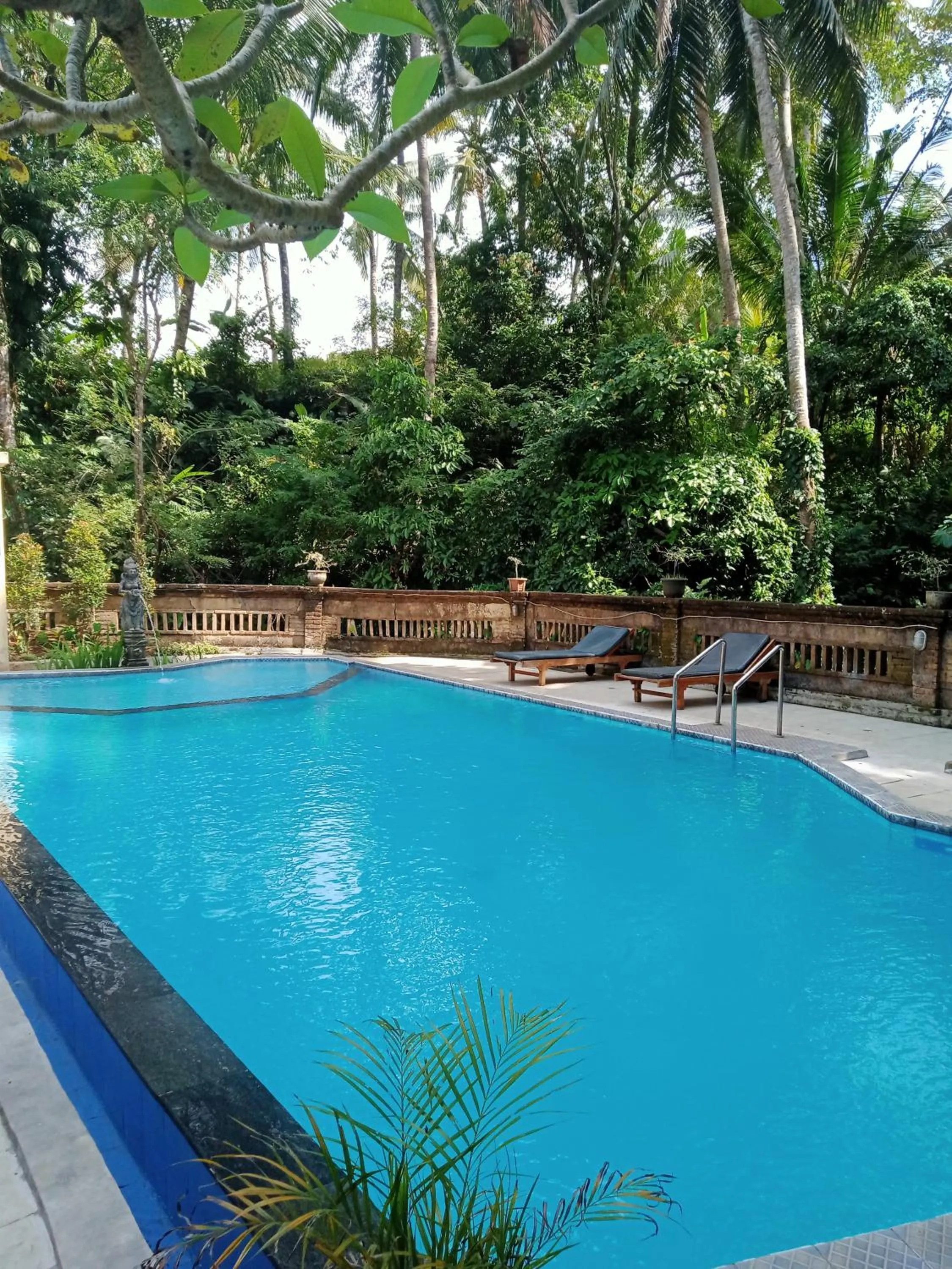 Swimming pool in Puri Bebengan Bungalows