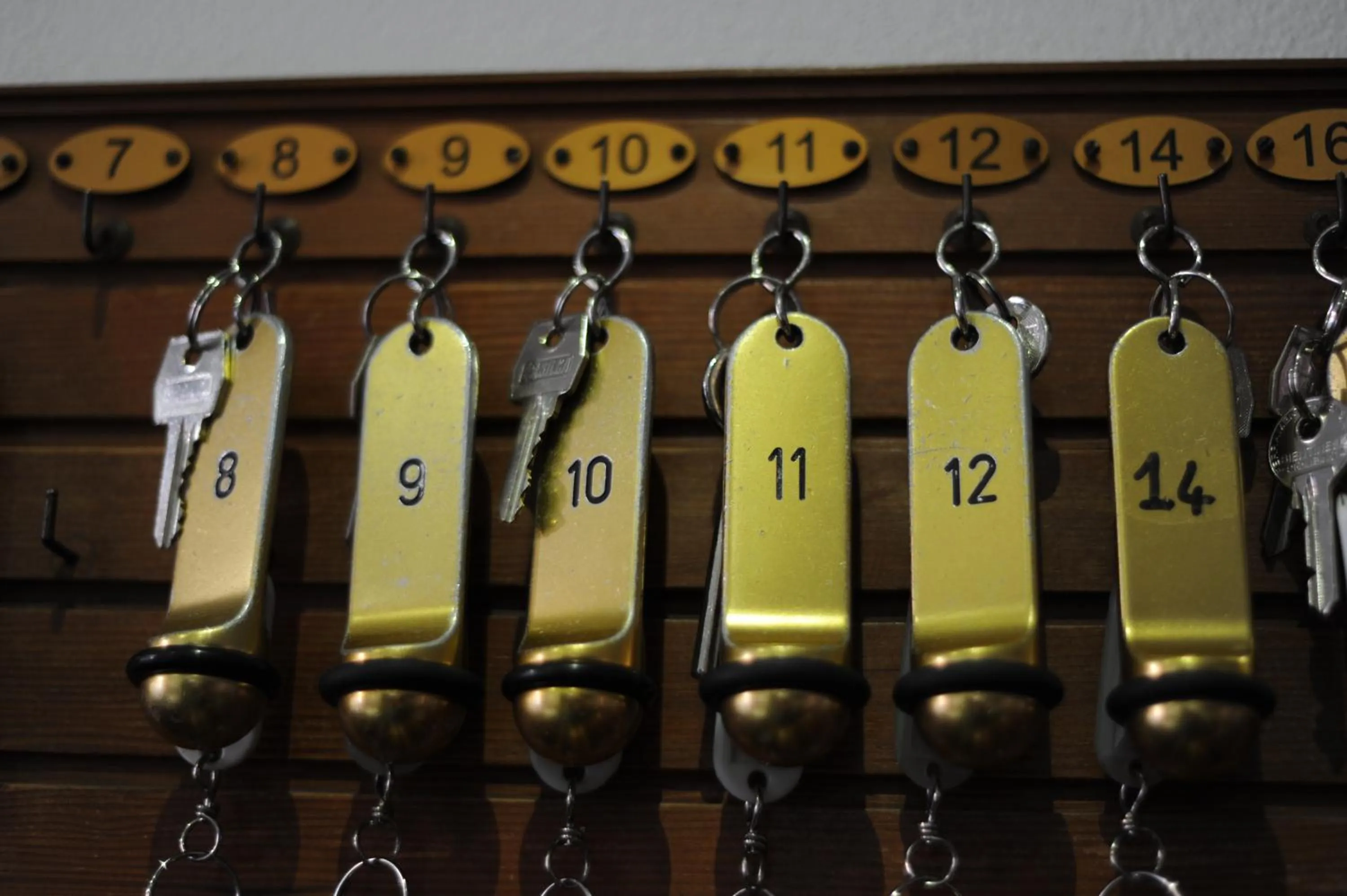 Text overlay in Albergo Italia