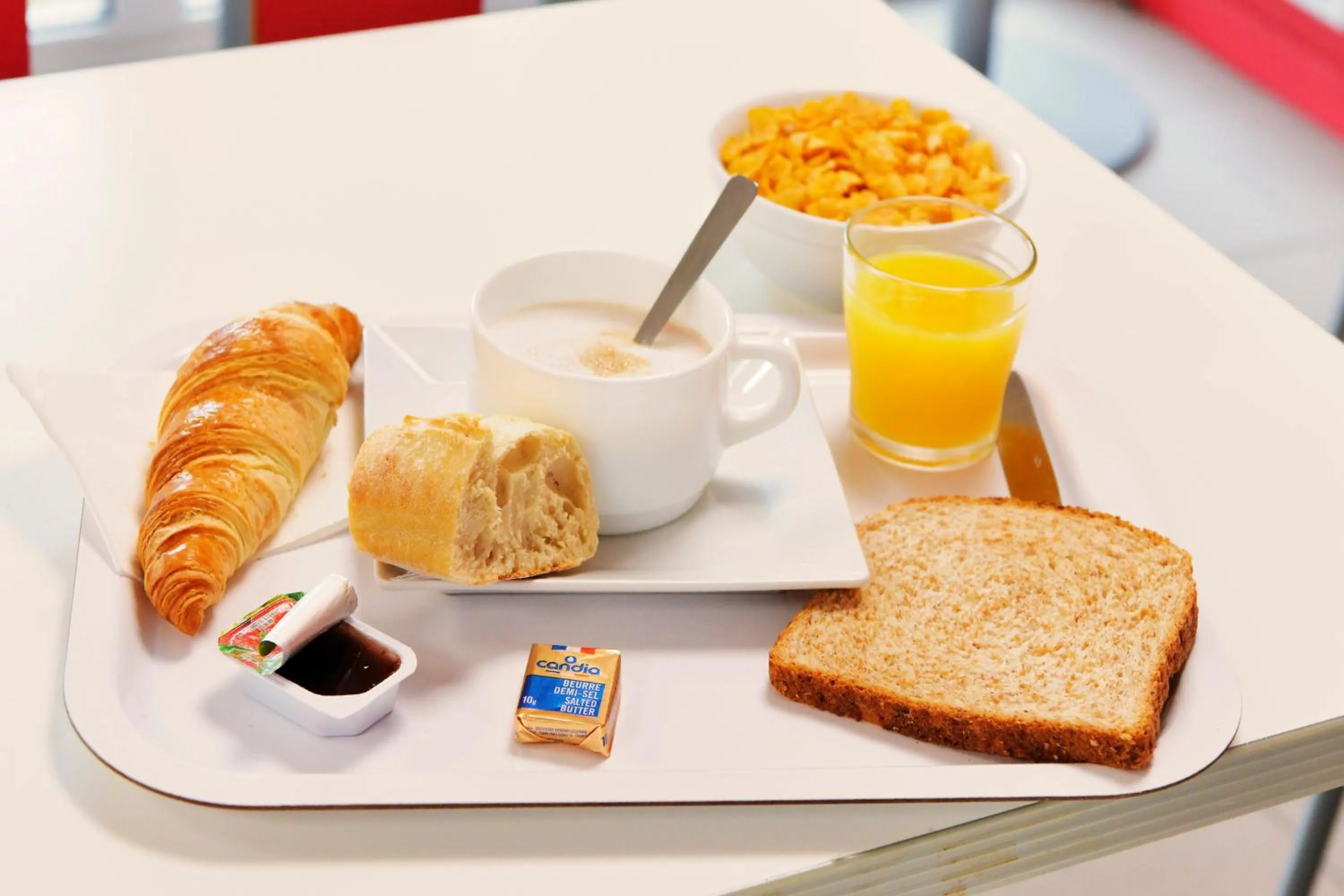 Breakfast in Premiere Classe Saint Nazaire - Trignac