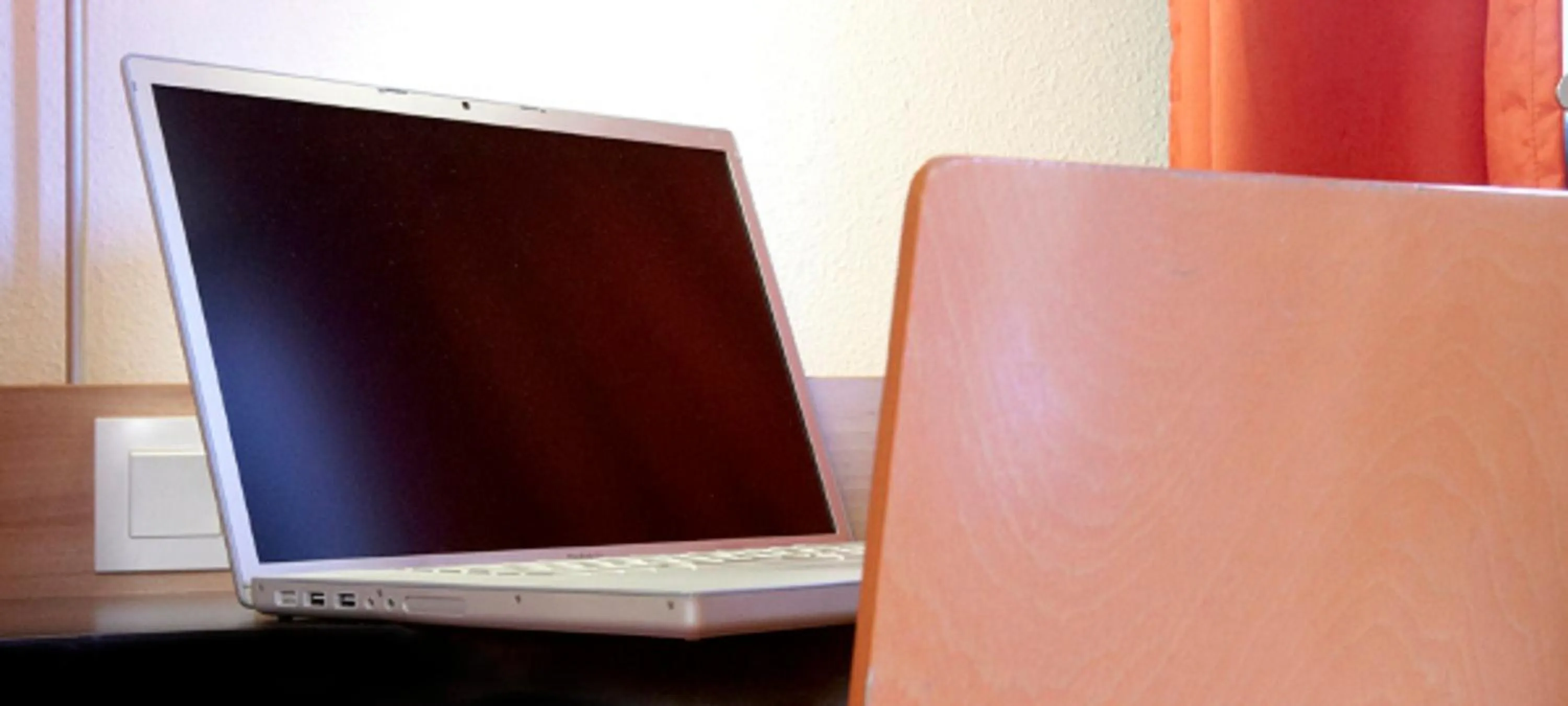 Decorative detail in Premiere Classe Montpellier Sud Lattes