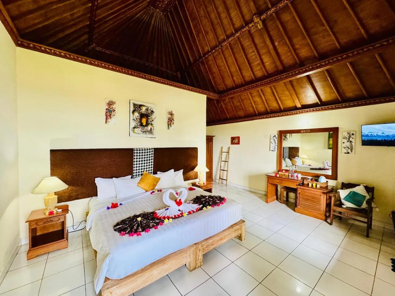 Bed in Bungalow Geringsing