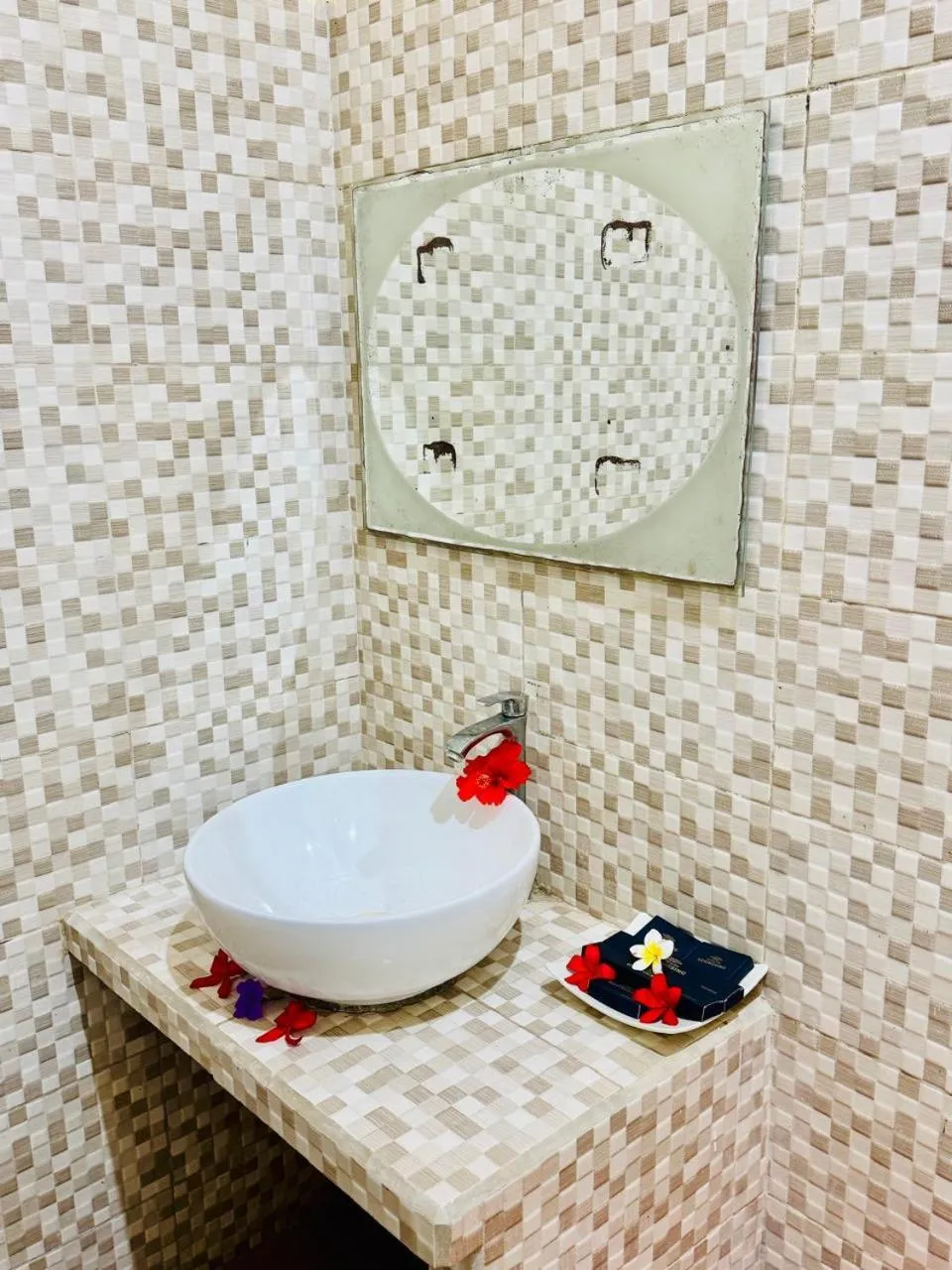 Property building in Bungalow Geringsing