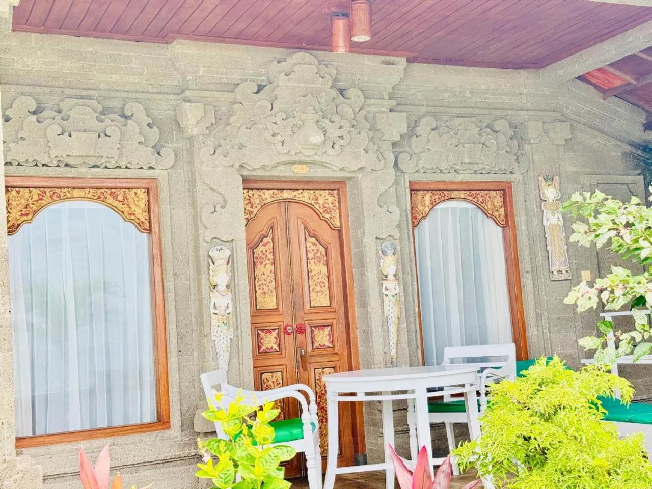 Balcony/Terrace in Bungalow Geringsing