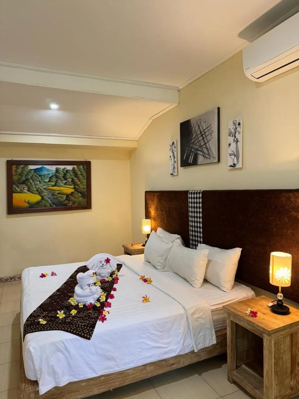 Bed in Bungalow Geringsing