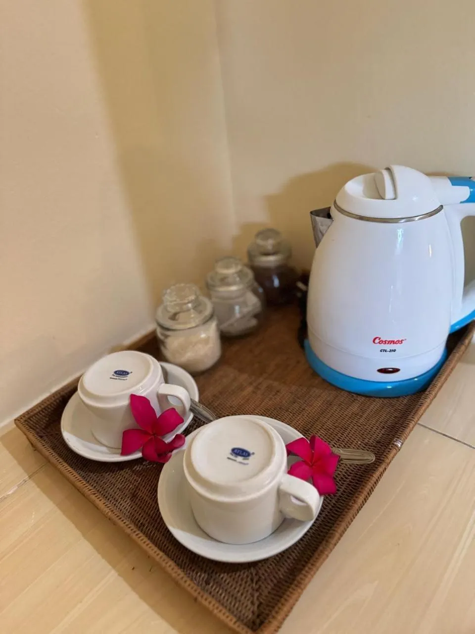 Coffee/tea facilities in Bungalow Geringsing