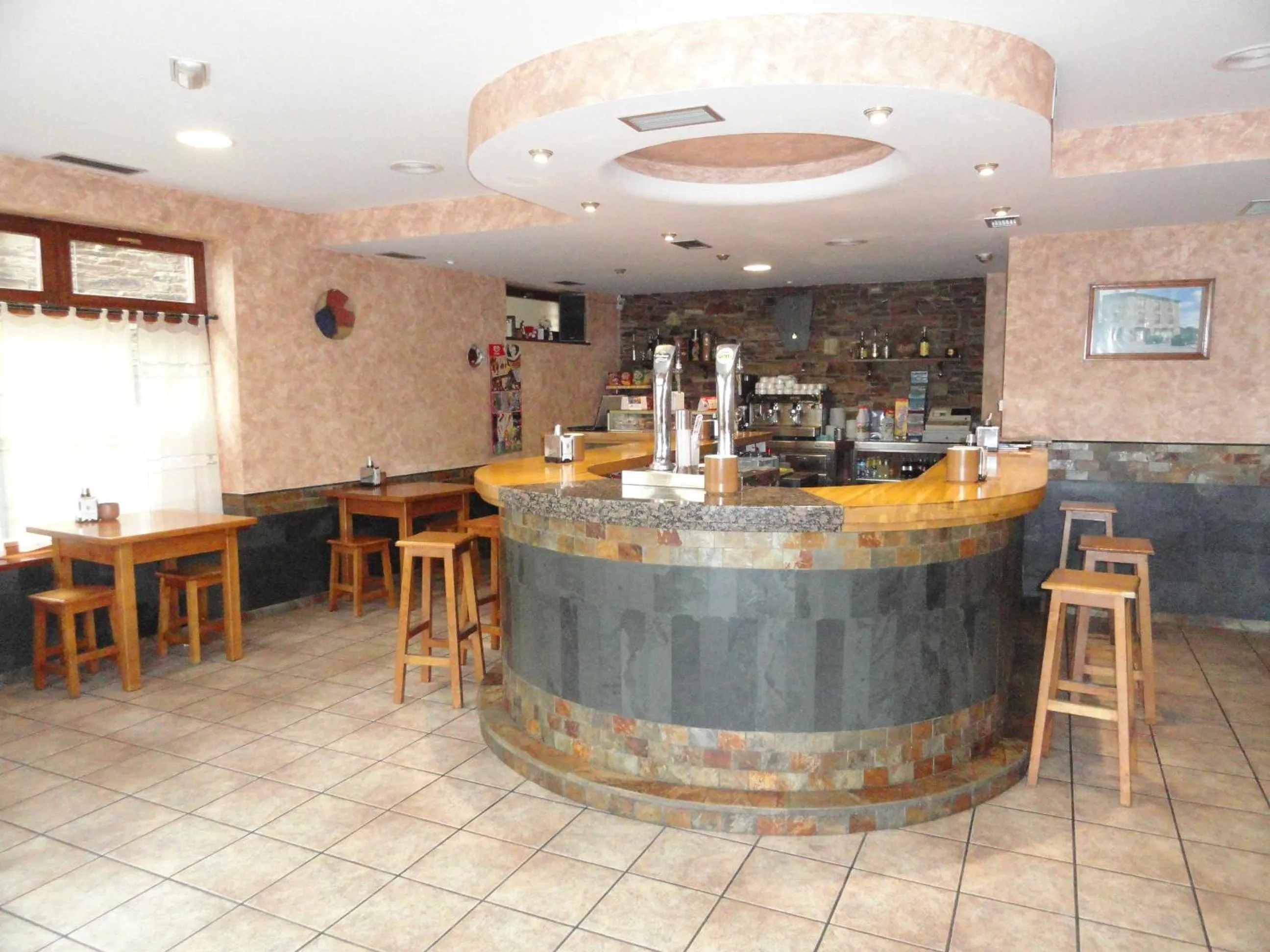 Lounge or bar in Hotel Restaurante Casa Petronila