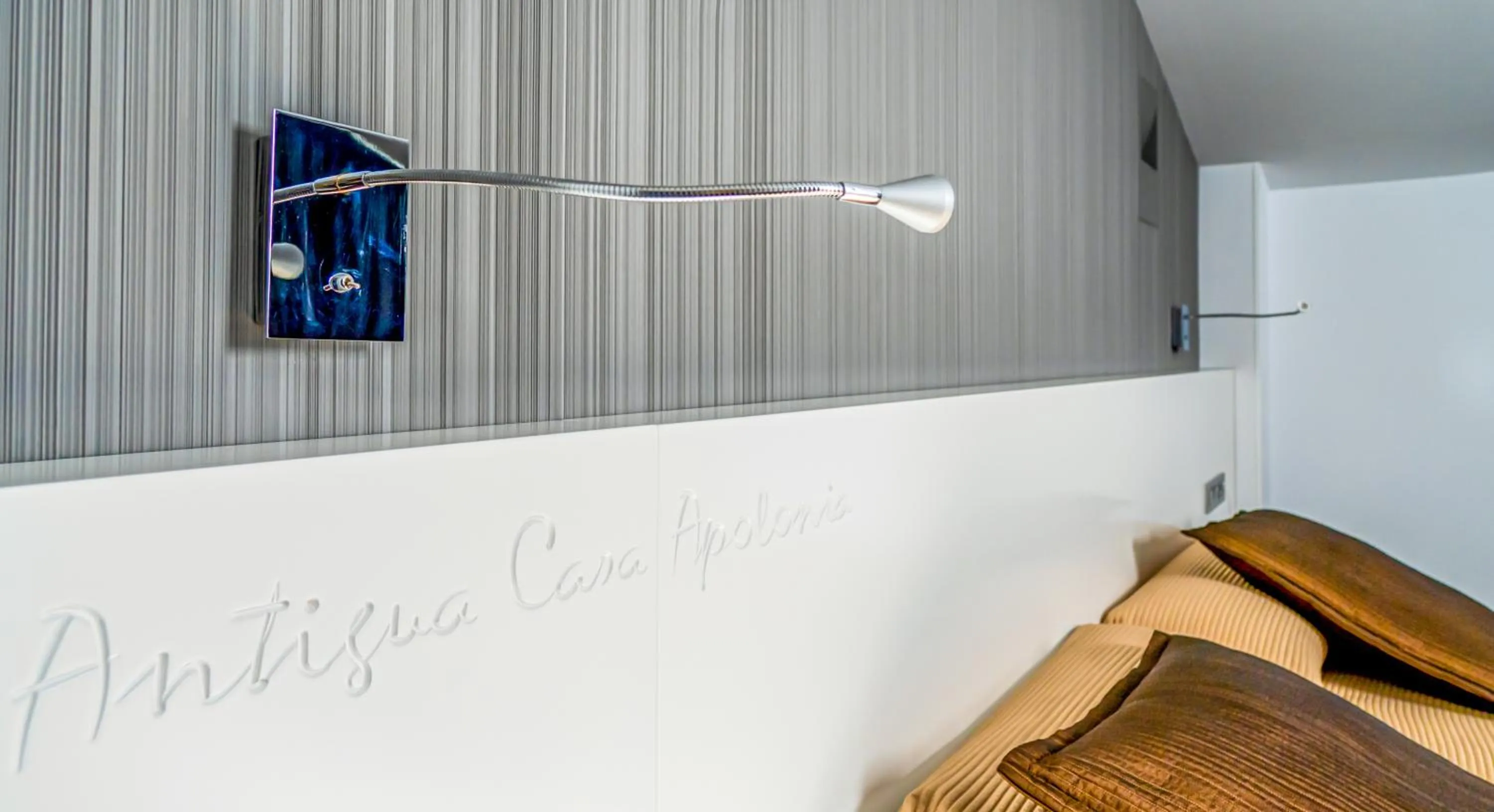 Logo/Certificate/Sign in Hotel Apolonia Soria