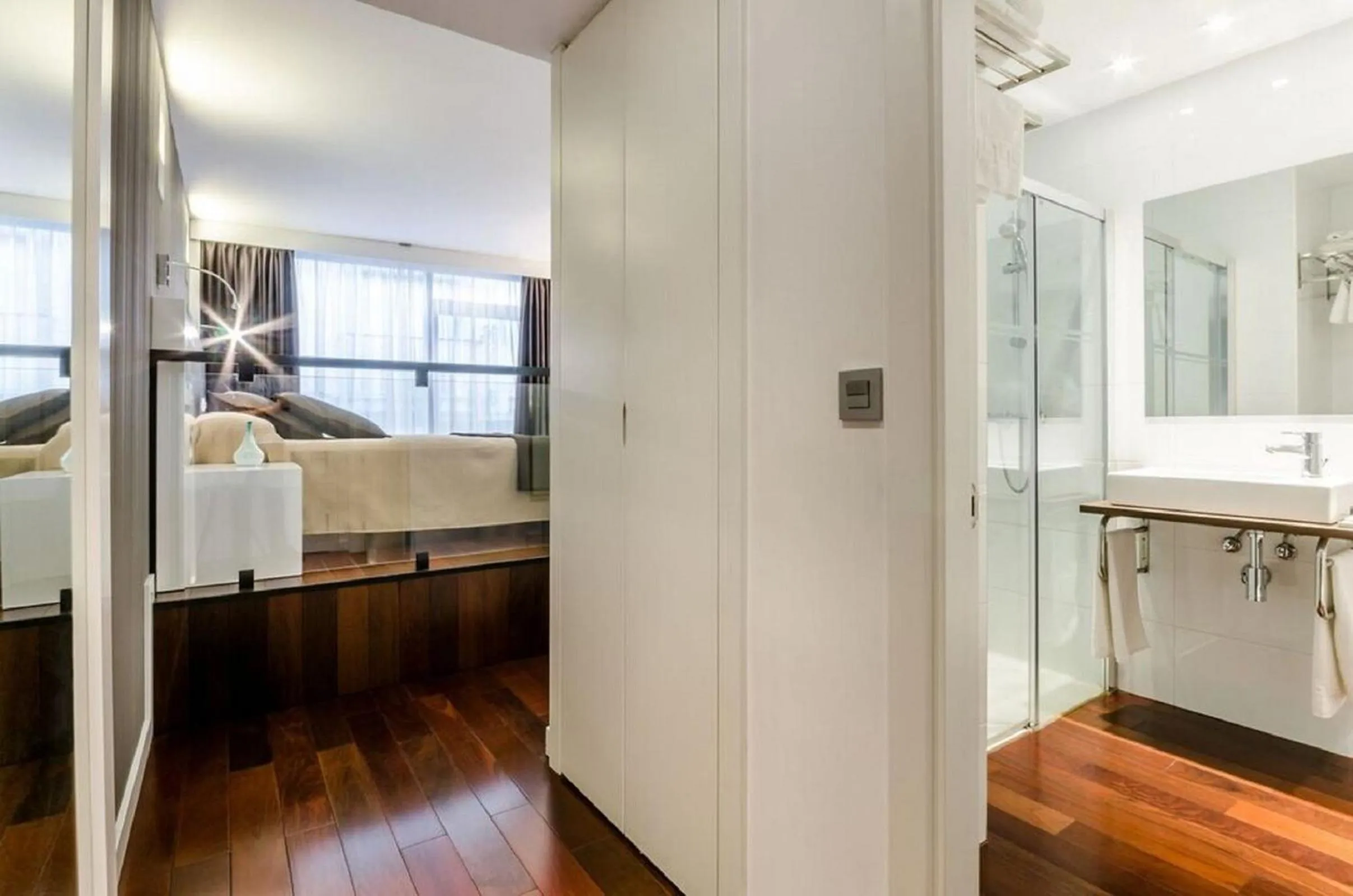 Bathroom in Hotel Apolonia Soria