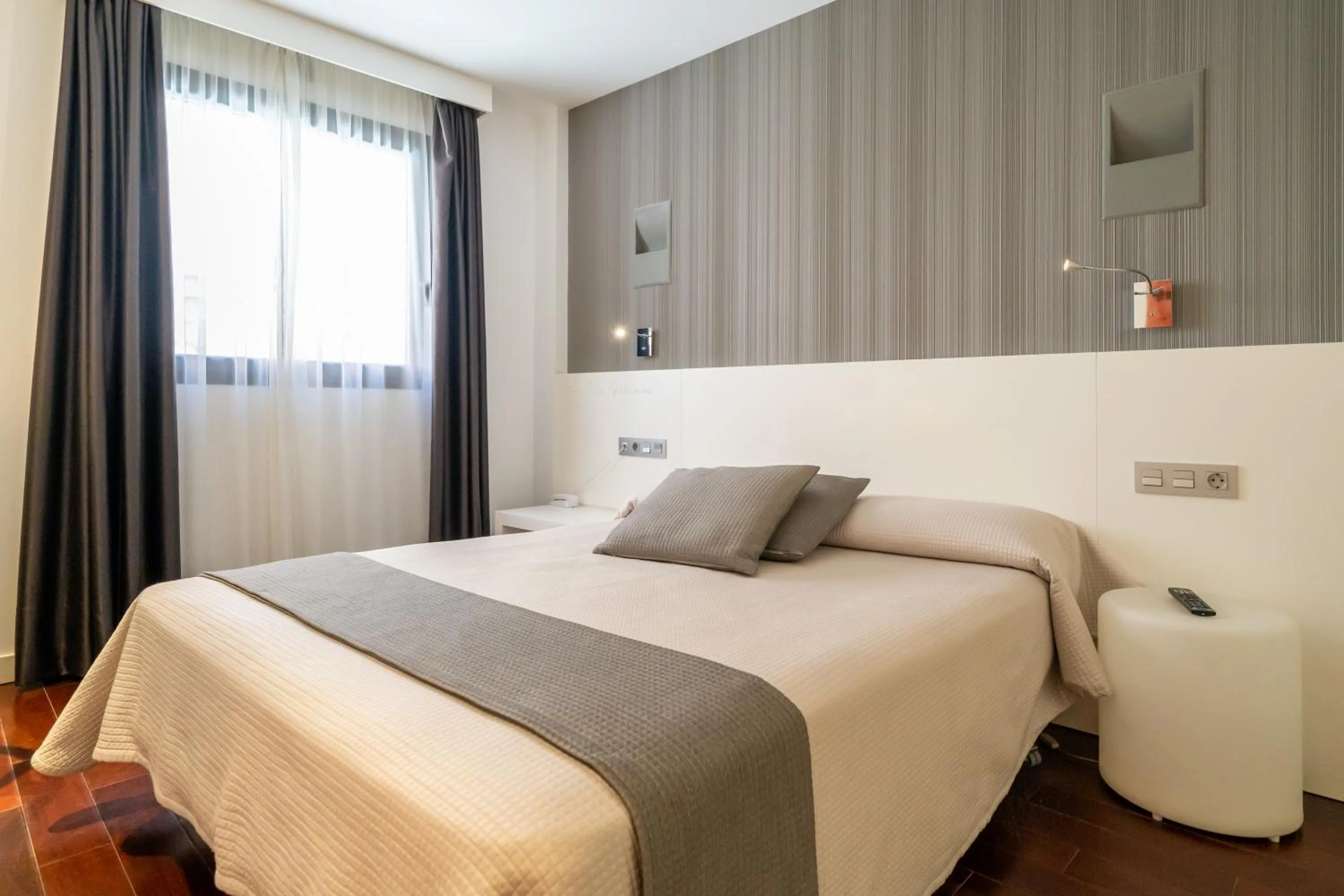 Bed in Hotel Apolonia Soria