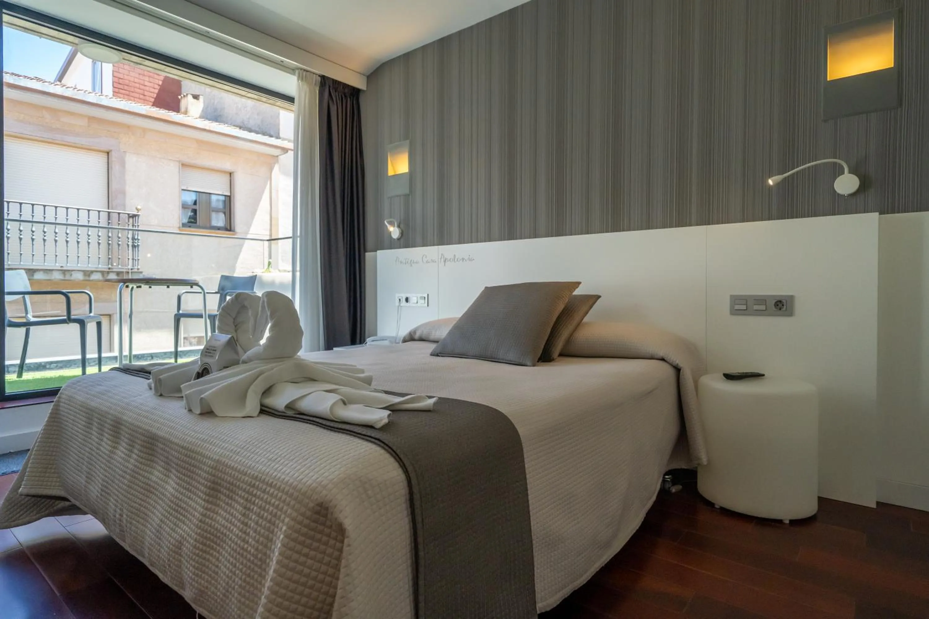 Bed in Hotel Apolonia Soria