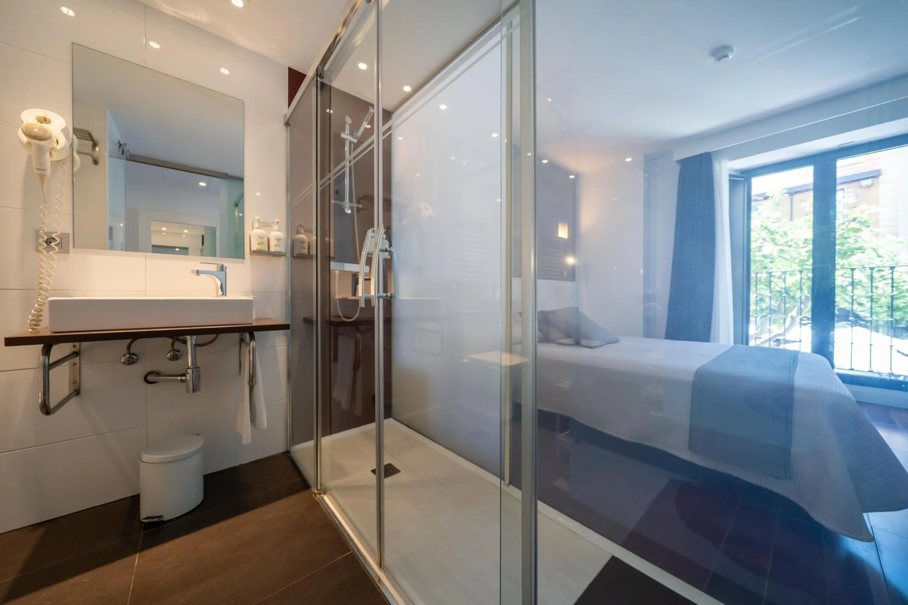 Bed in Hotel Apolonia Soria