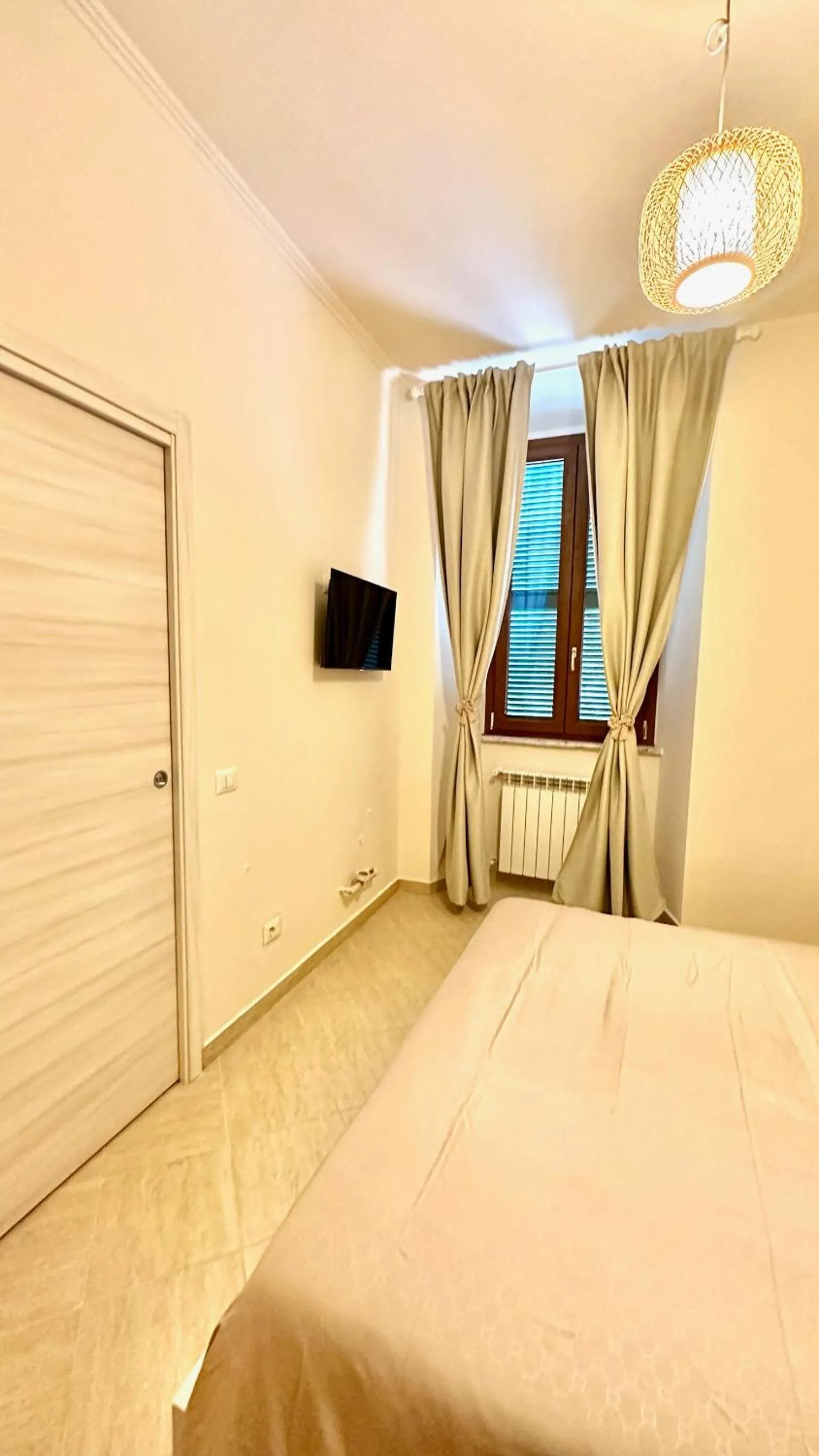 Bed in River View