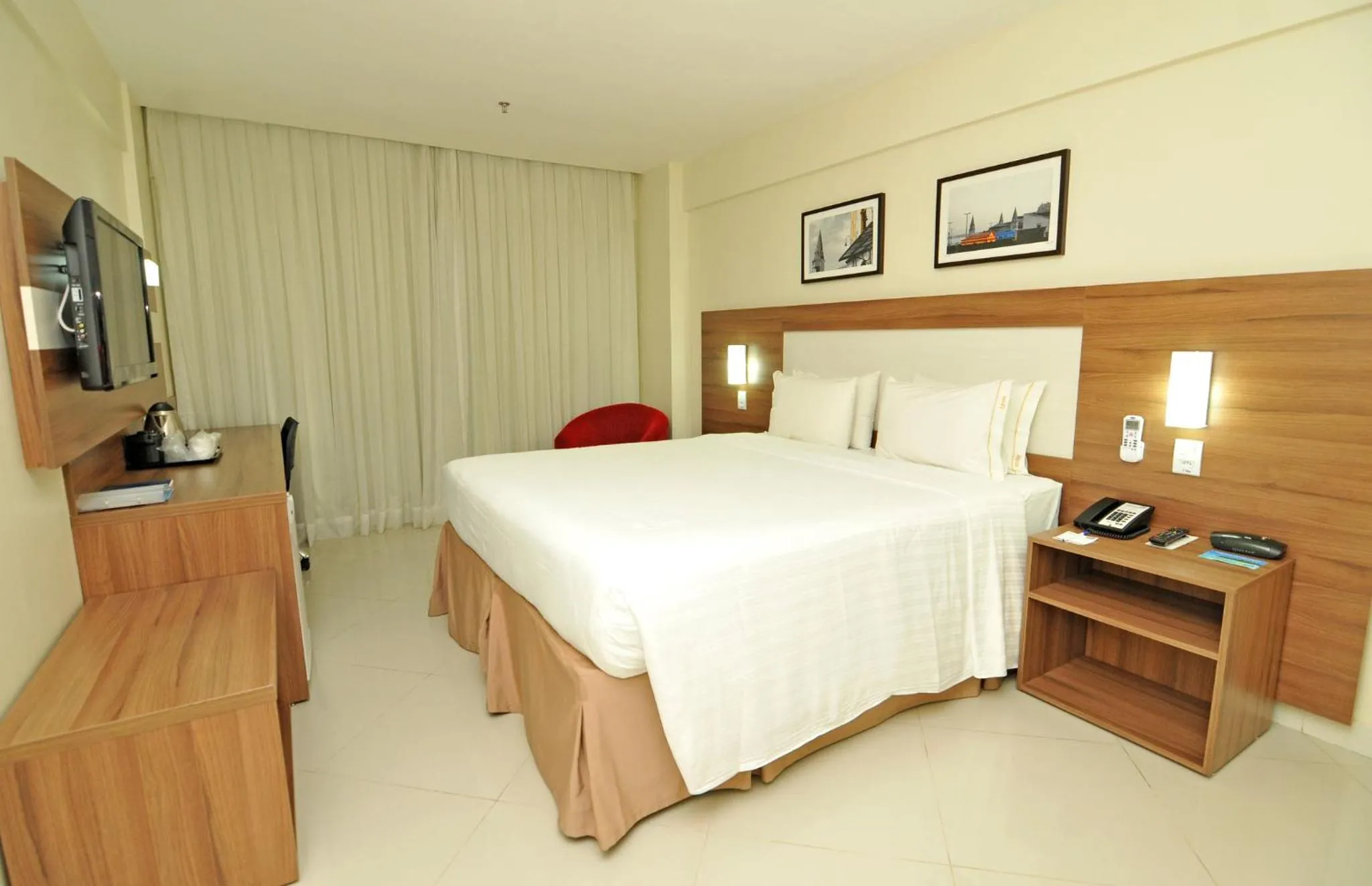 Photo of the whole room, Bed in Holiday Inn Express Belem Ananindeua by IHG