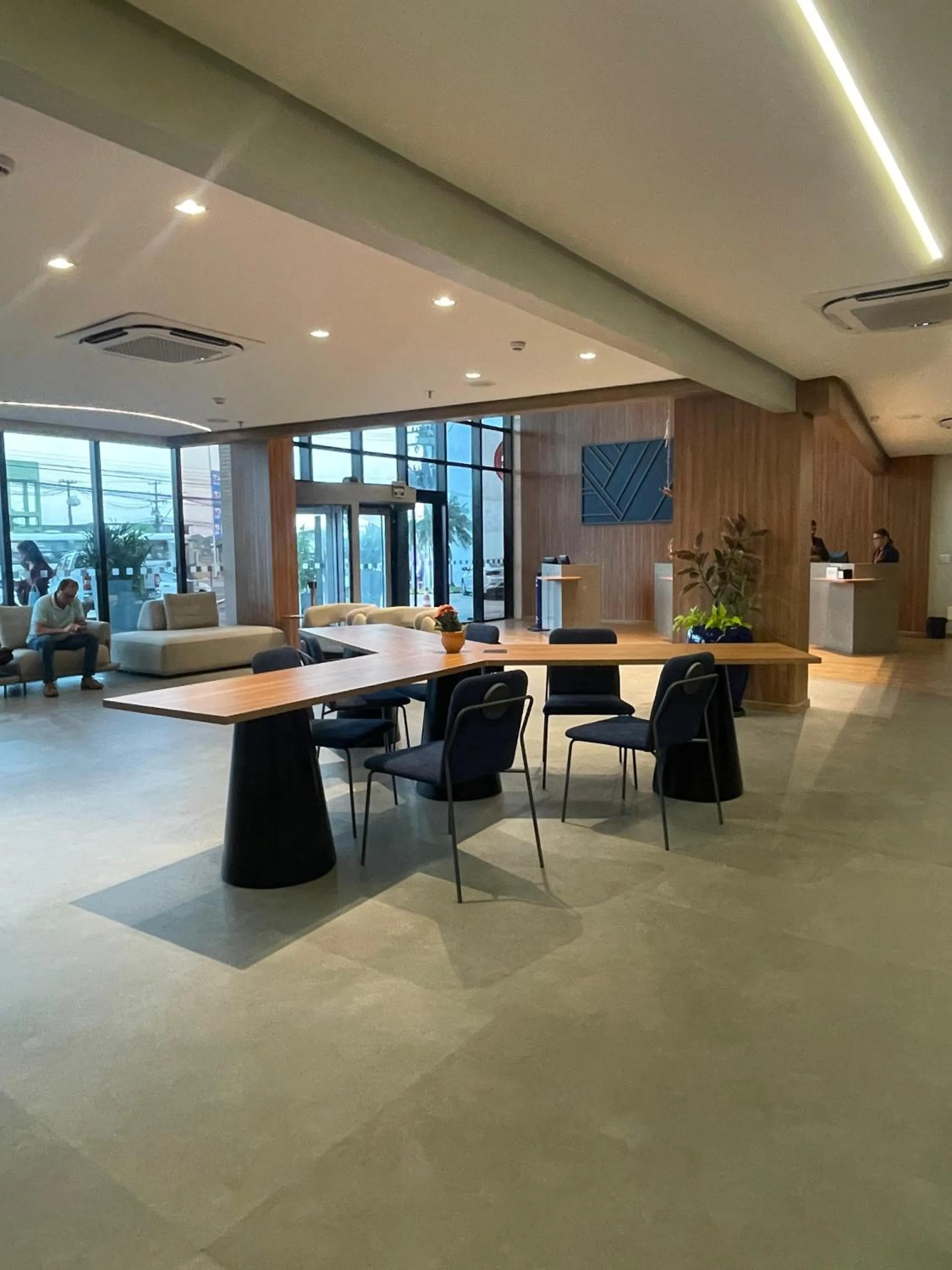 Lobby or reception in Holiday Inn Express Belem Ananindeua by IHG