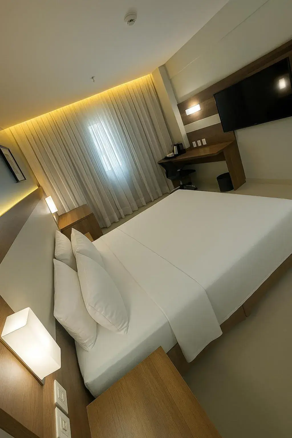 Standard King Room - Accessible in Holiday Inn Express Belem Ananindeua by IHG Standard King Room - Accessible in Holiday Inn Express Belem Ananindeua by IHG