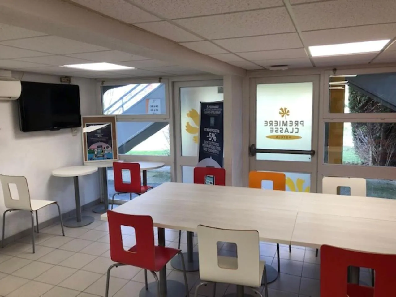 Restaurant/places to eat in Premiere Classe Laon