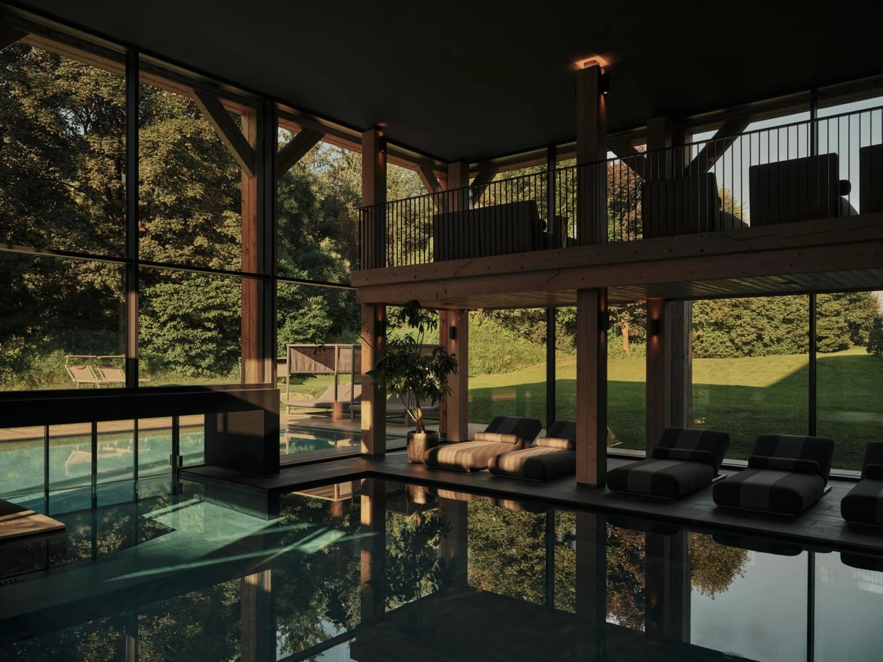 Swimming pool in Hotel Pustertalerhof