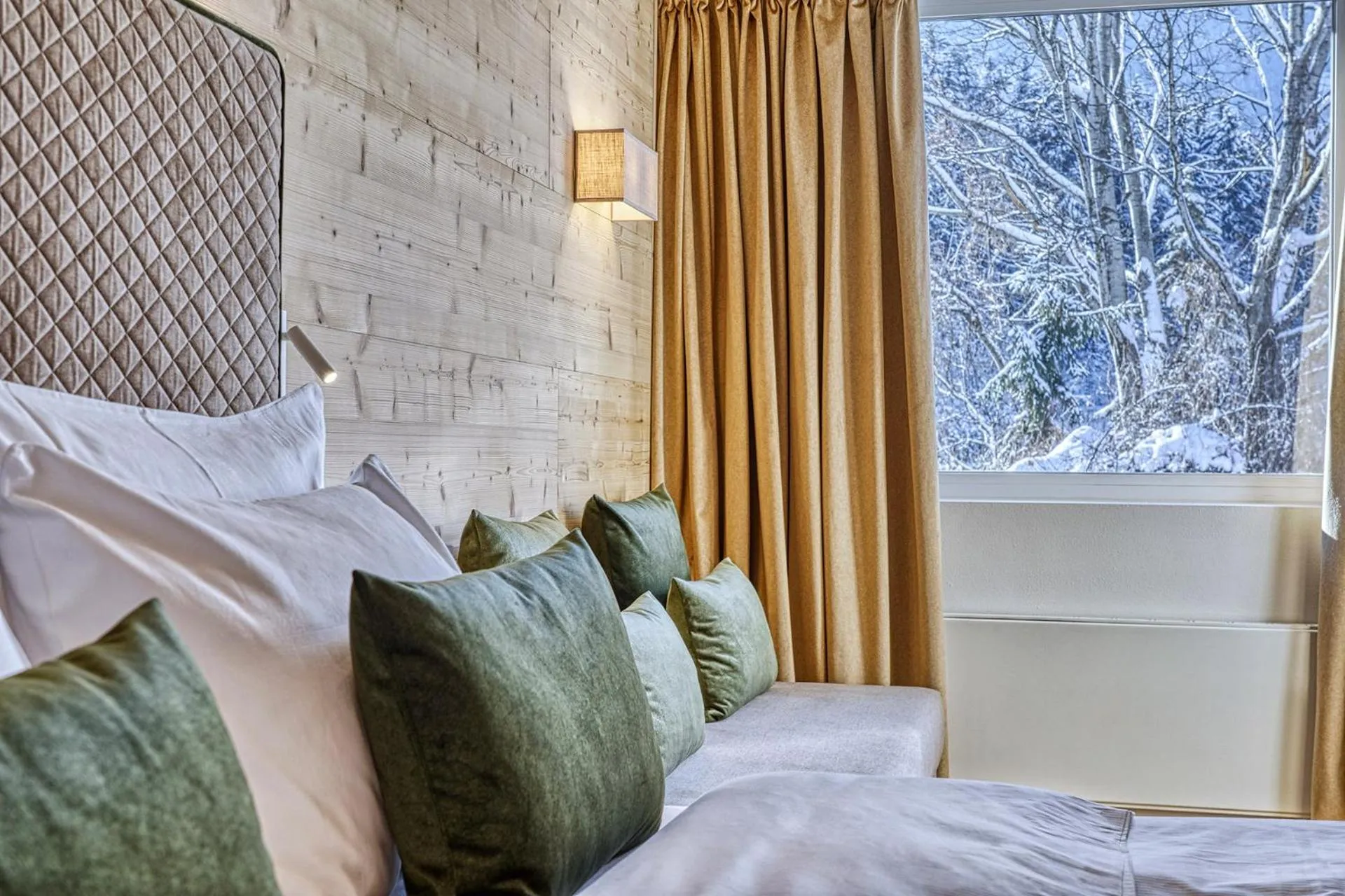 Decorative detail, Bed in Hotel Pustertalerhof