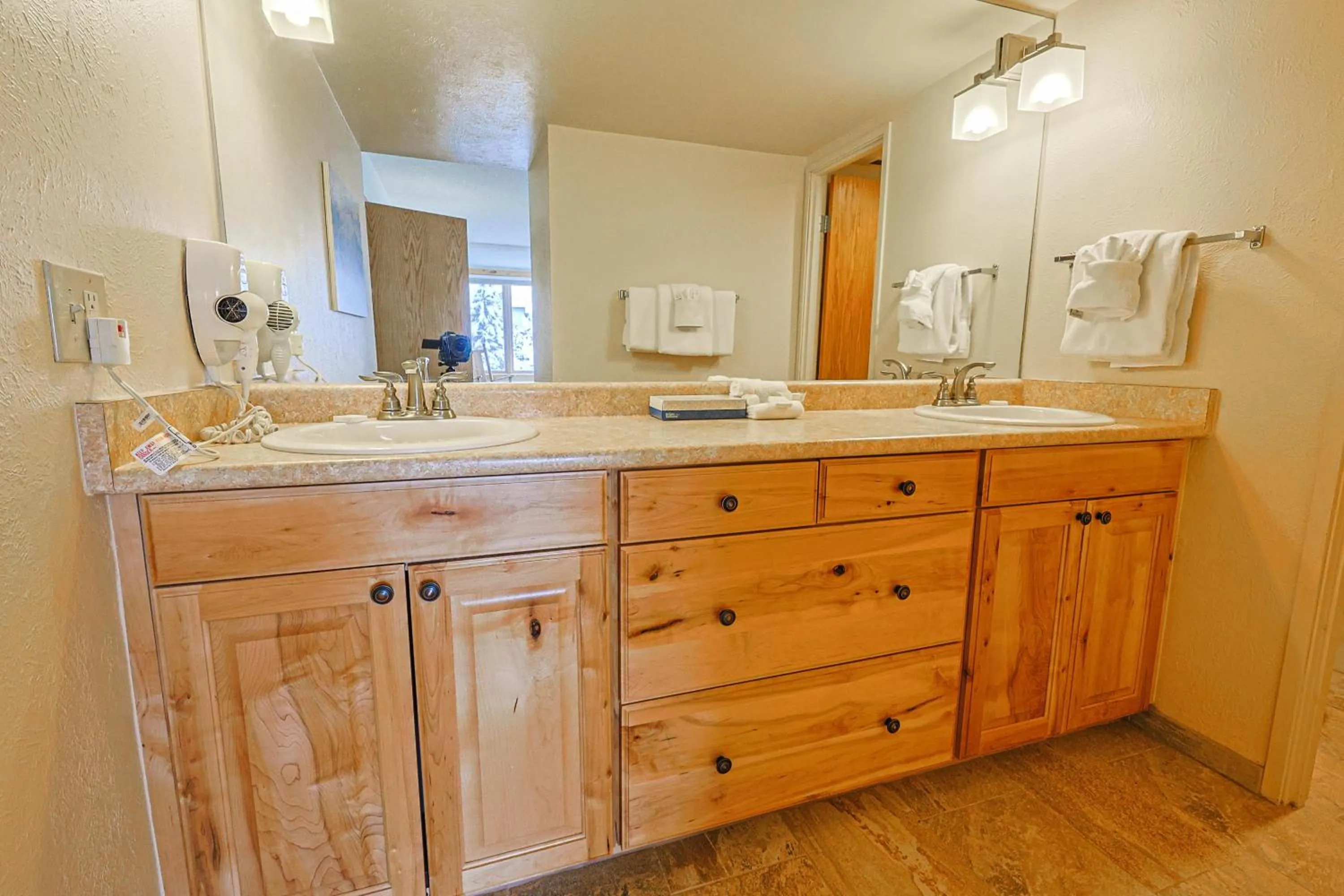 Summit House 2 bed 2 bath SHGW