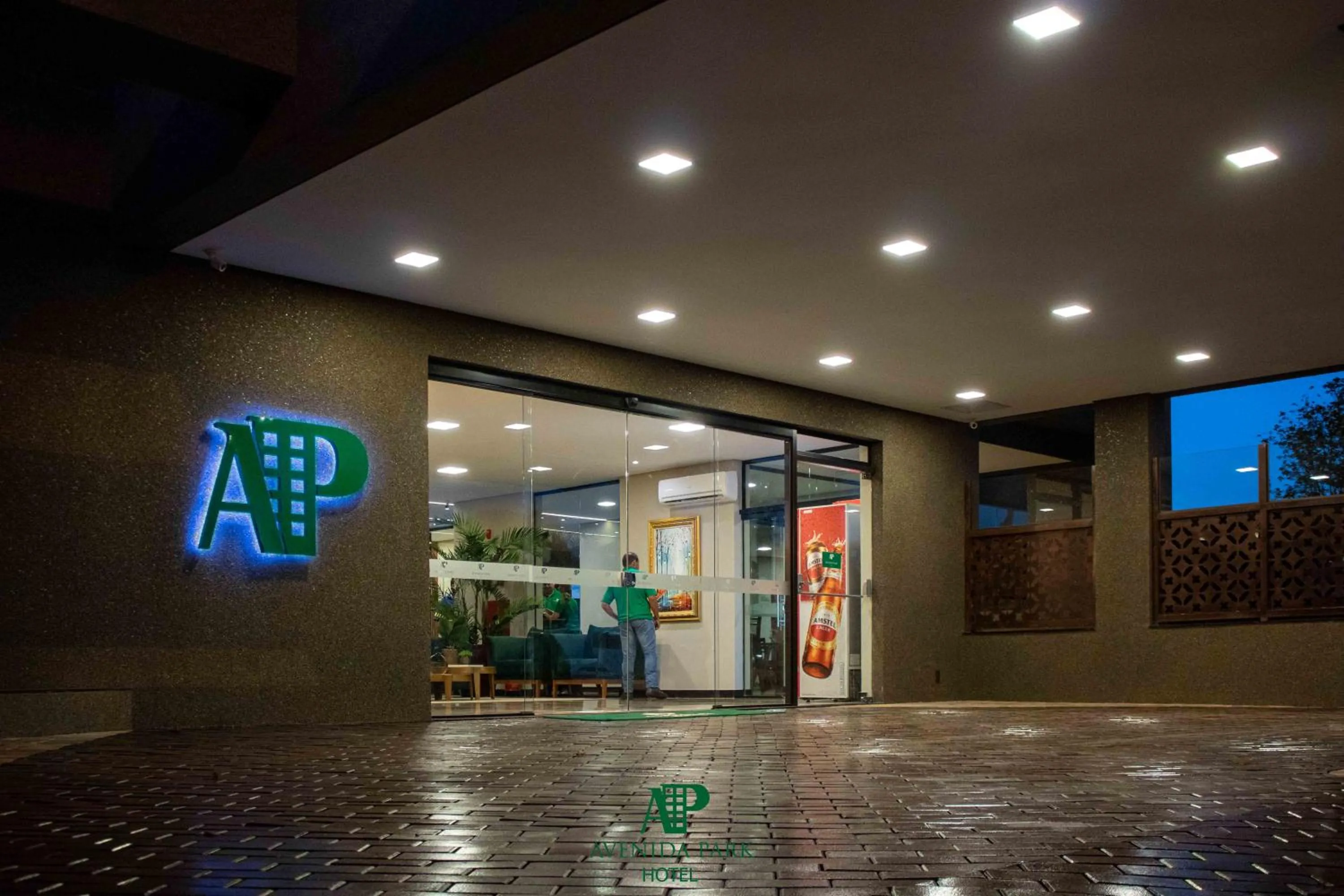 Facade/entrance in Avenida Park Hotel - Iturama