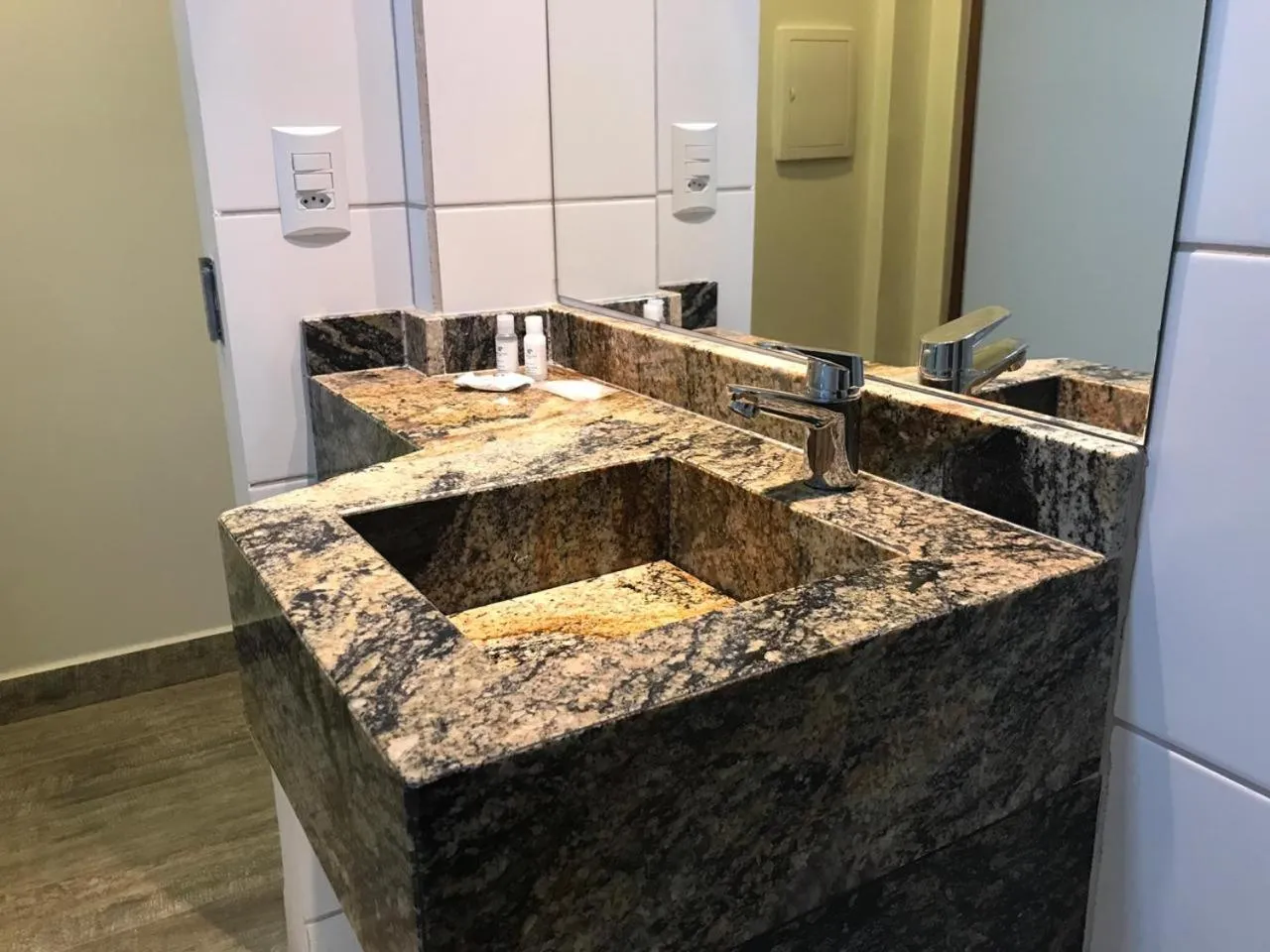 Bathroom in Avenida Park Hotel - Iturama