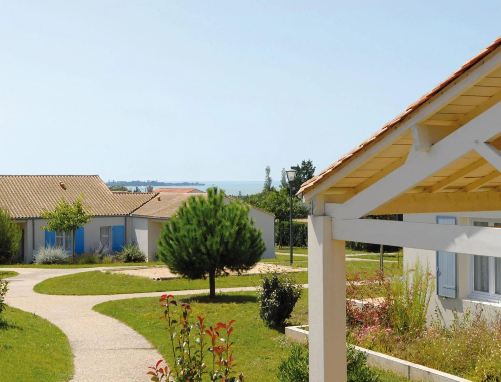 Facade/entrance in Azureva Fouras