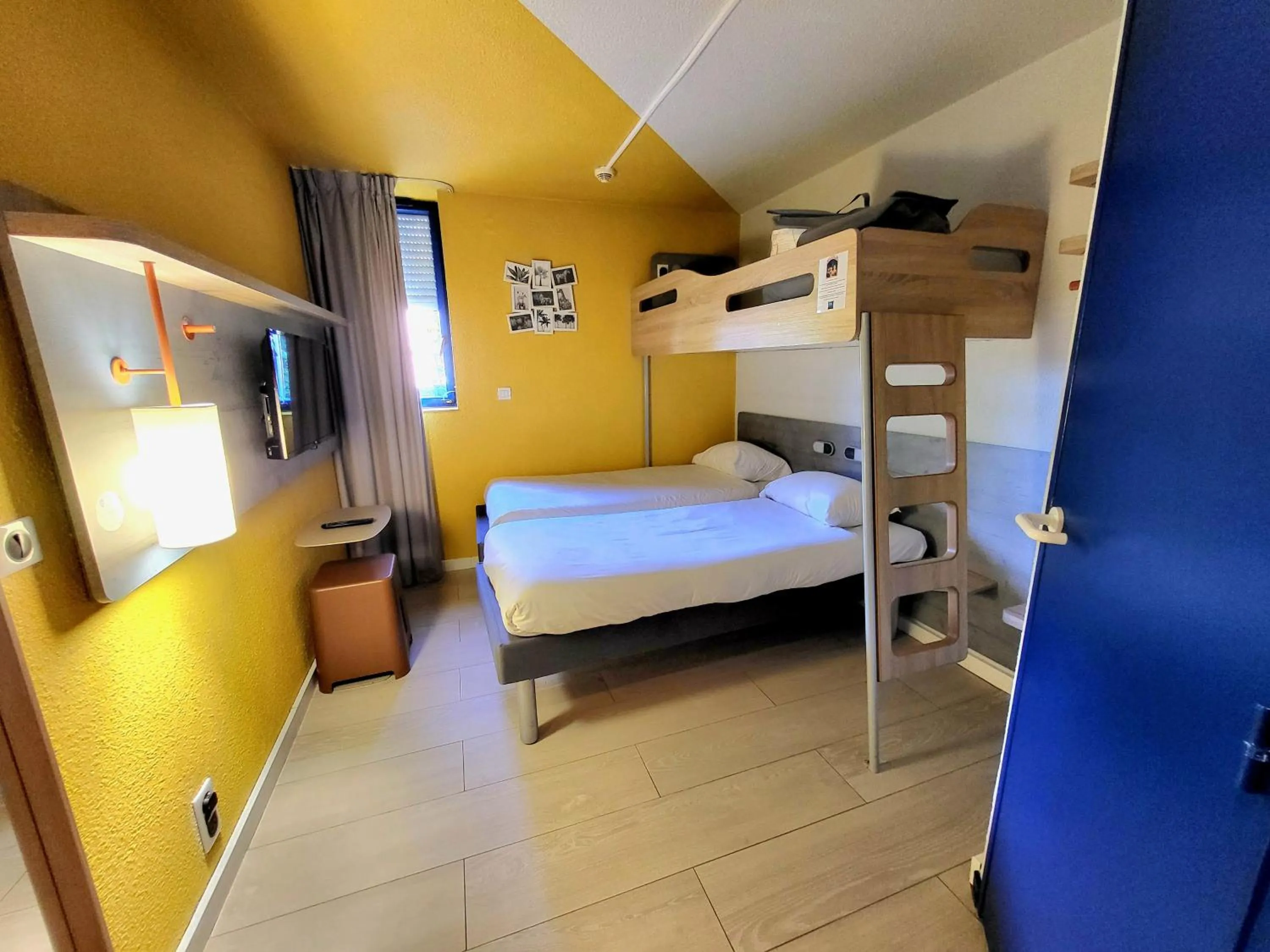 Bedroom, Bed in ibis budget Marne La Vallée Noisy Le Grand