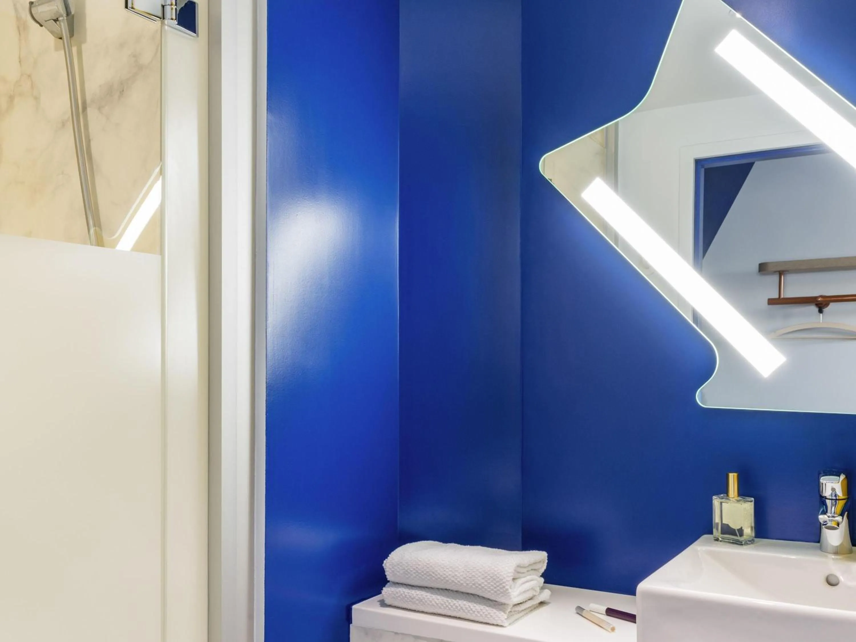 Bedroom in ibis budget Marne La Vallée Noisy Le Grand