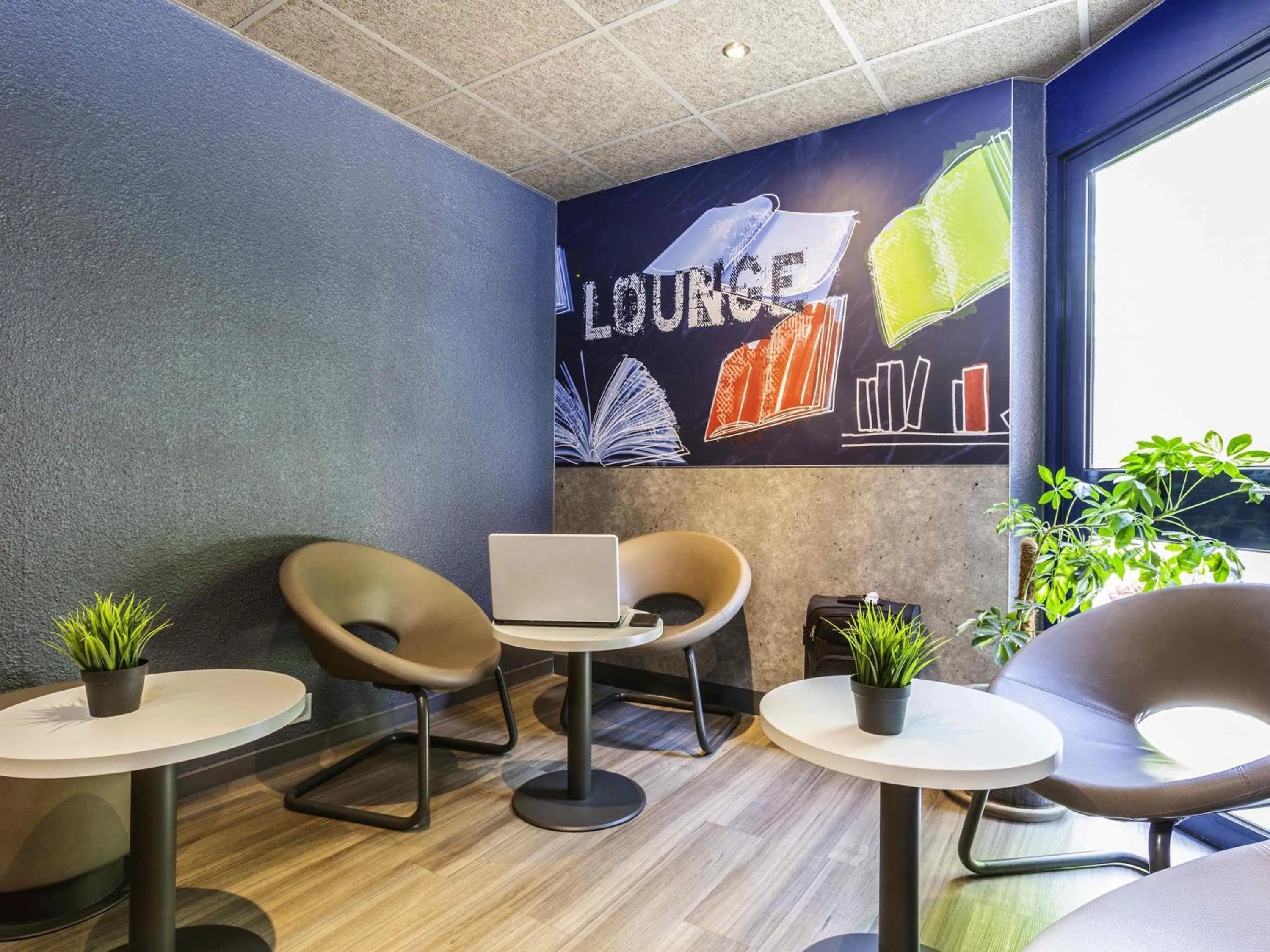 Property building in ibis budget Marne La Vallée Noisy Le Grand