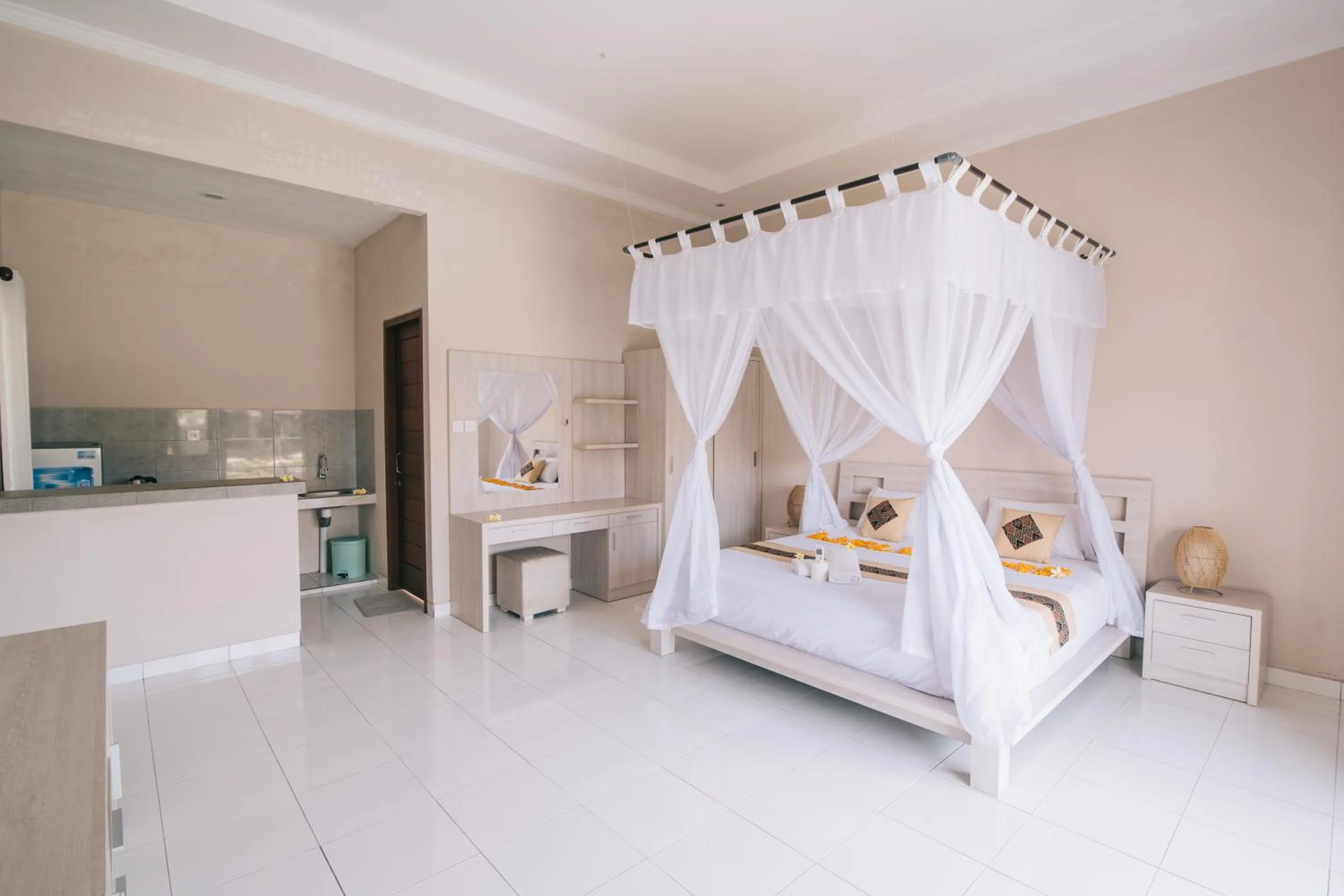 Bedroom, Bed in Damar Sanjaya Uttama