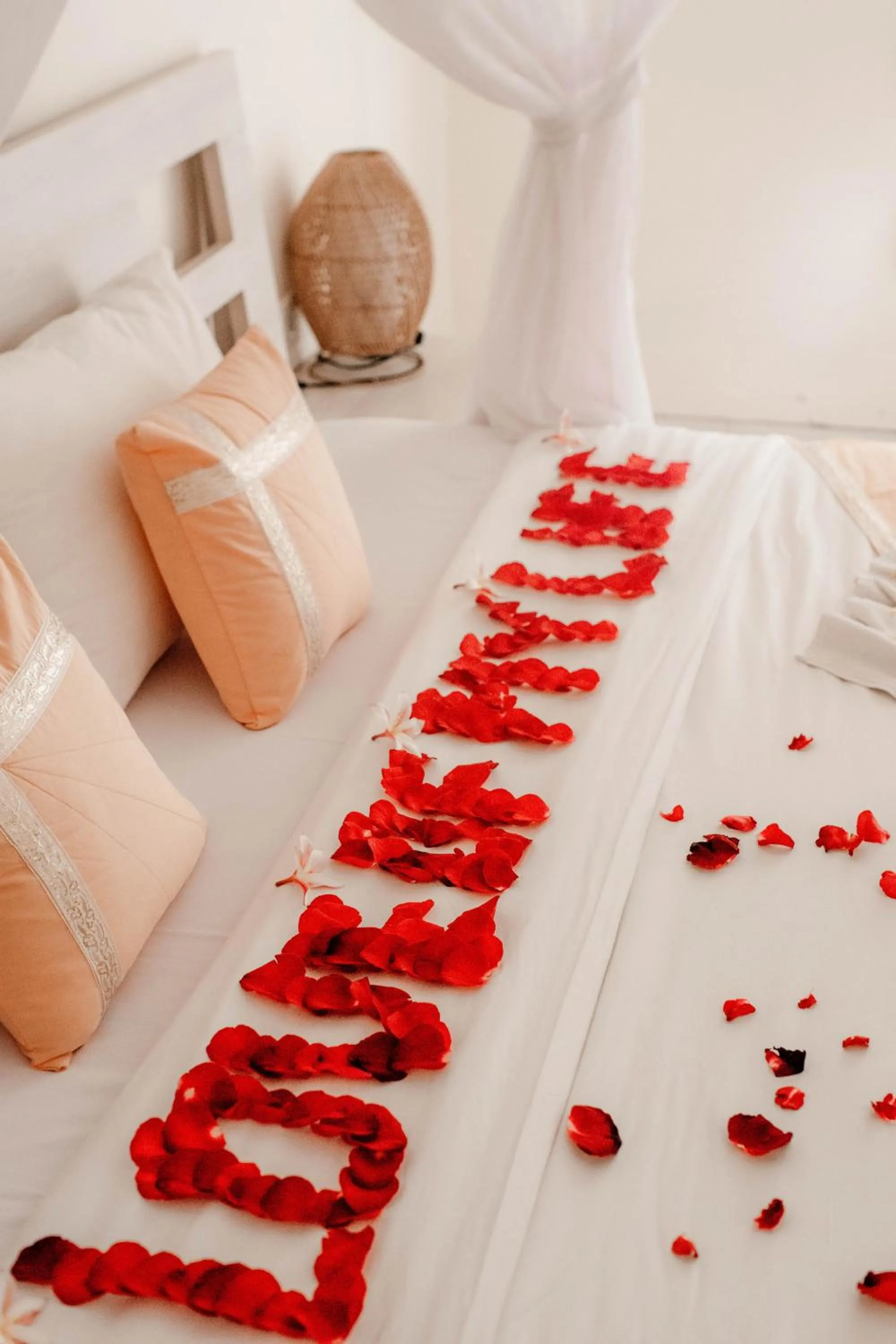 Decorative detail, Bed in Damar Sanjaya Uttama