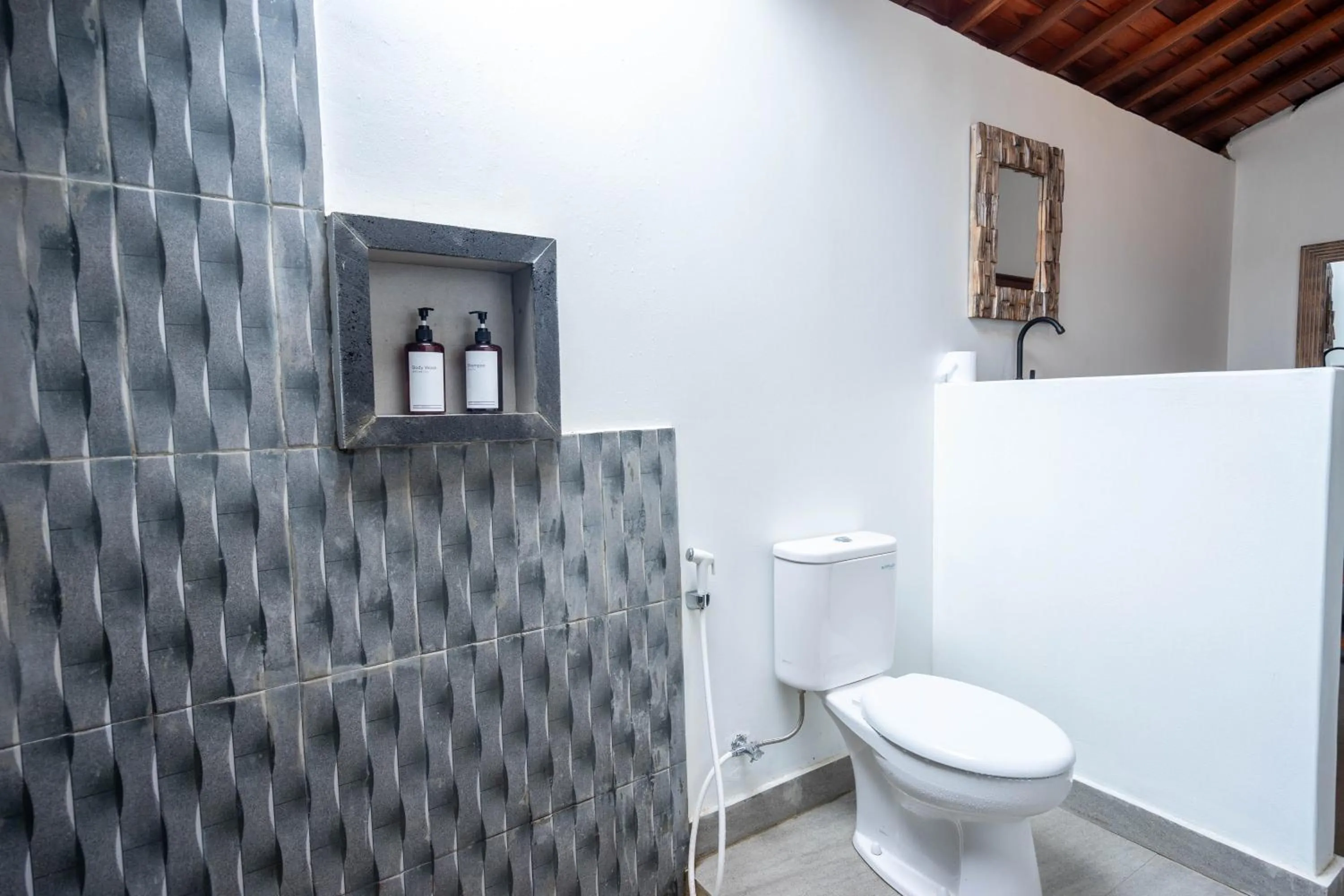 Damar Sanjaya Uttama