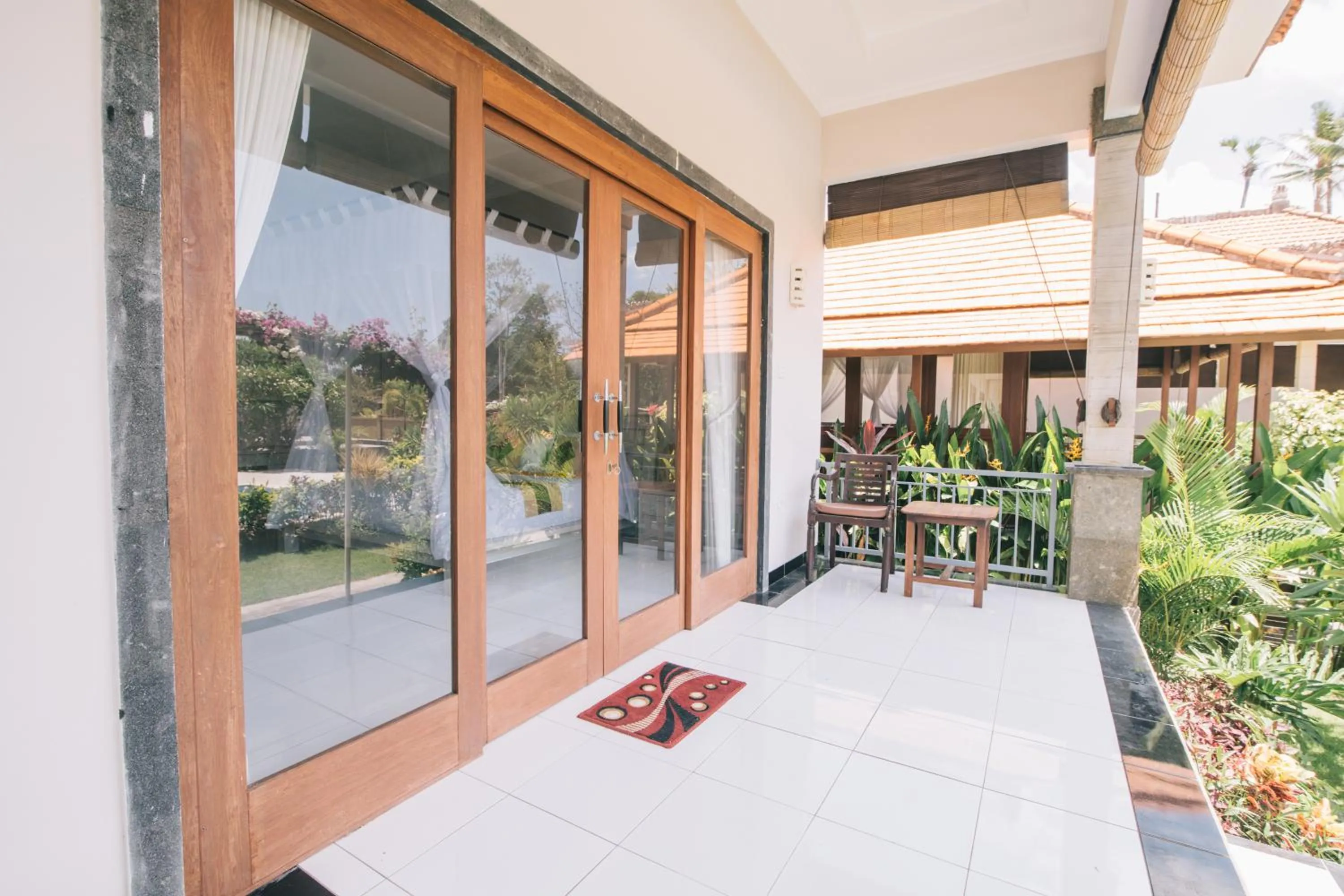 Balcony/Terrace in Damar Sanjaya Uttama