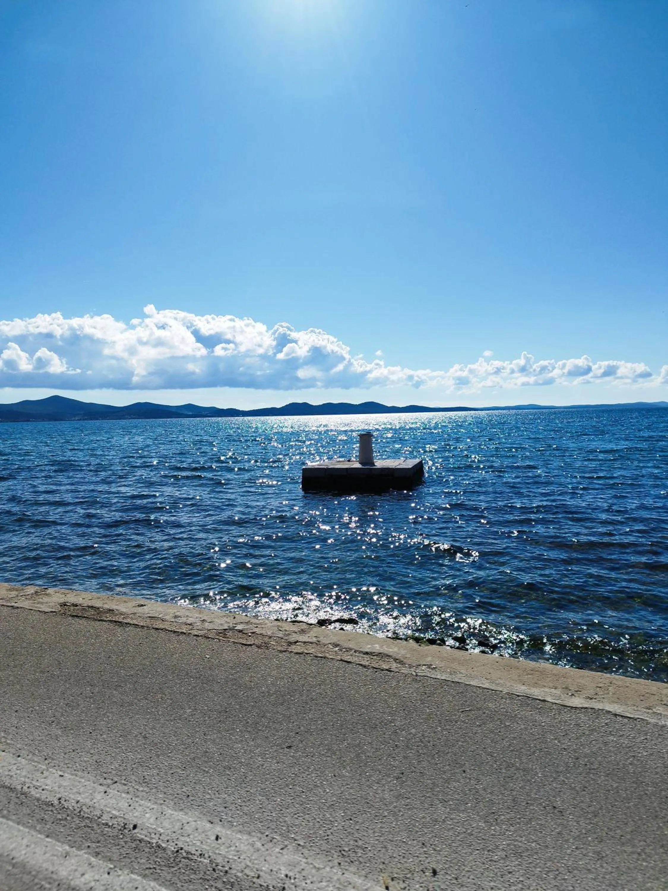 Day in Apartments Batur