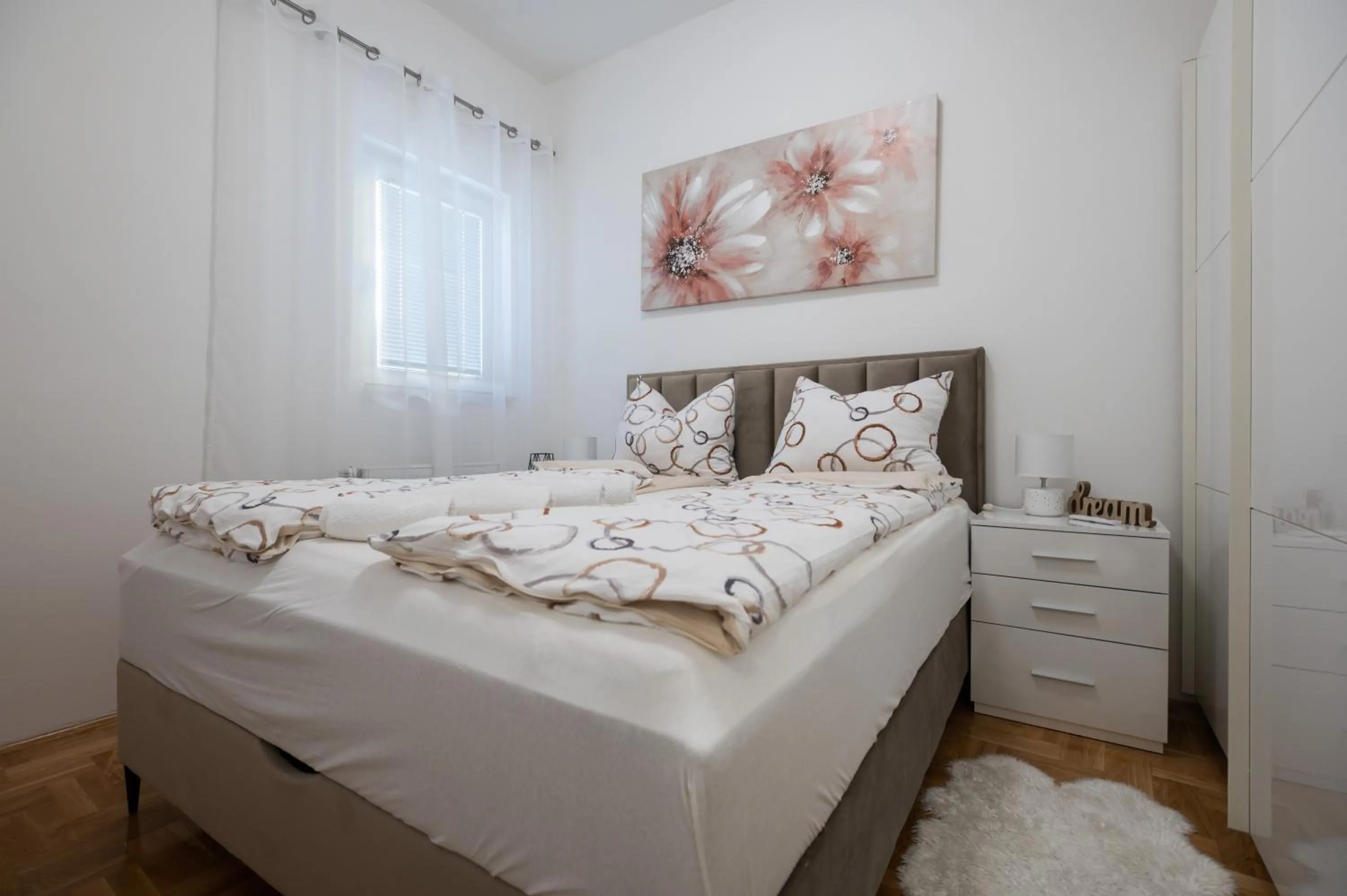 Bedroom, Bed in Apartments Batur