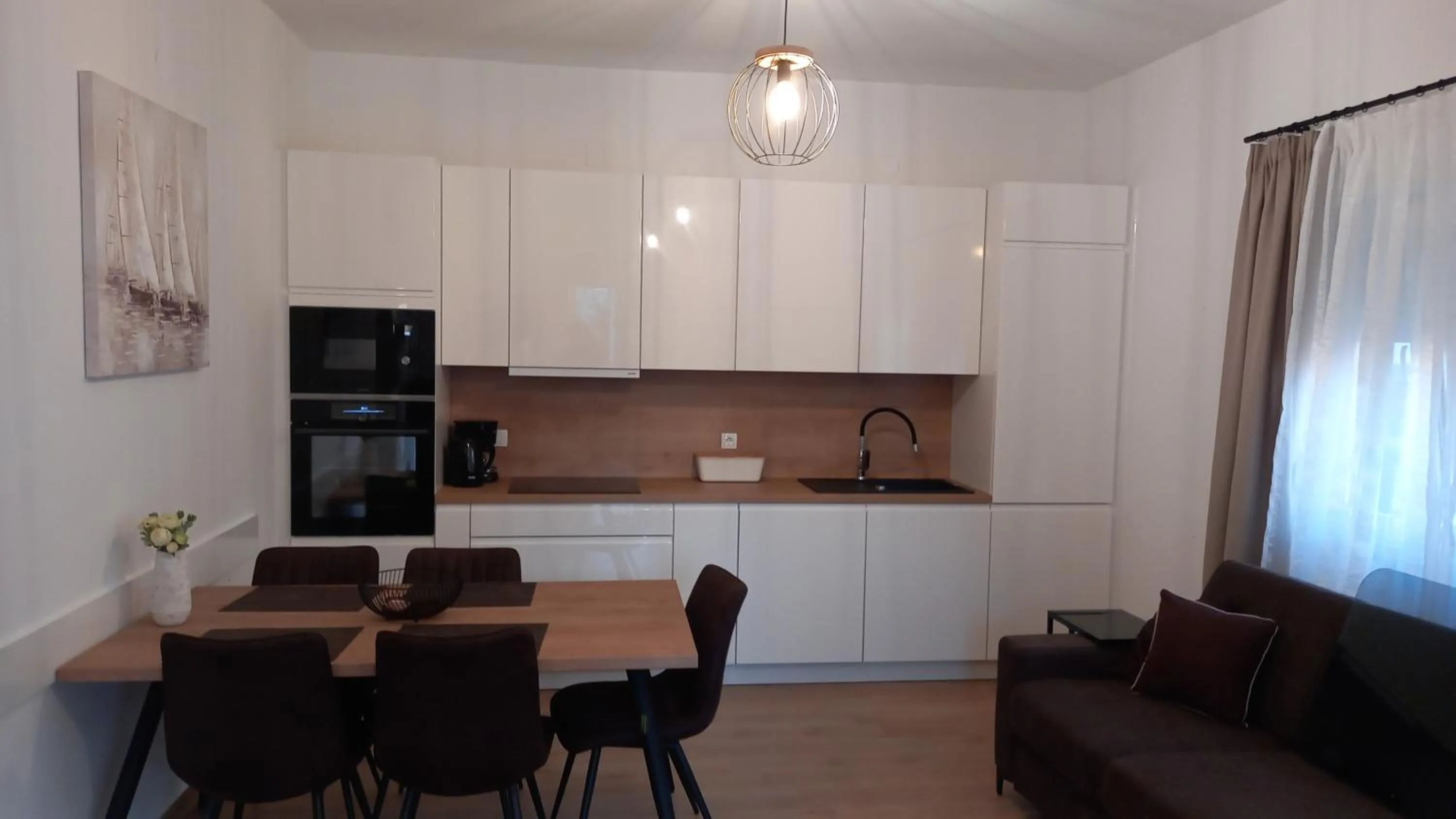 Kitchen or kitchenette in Apartments Batur