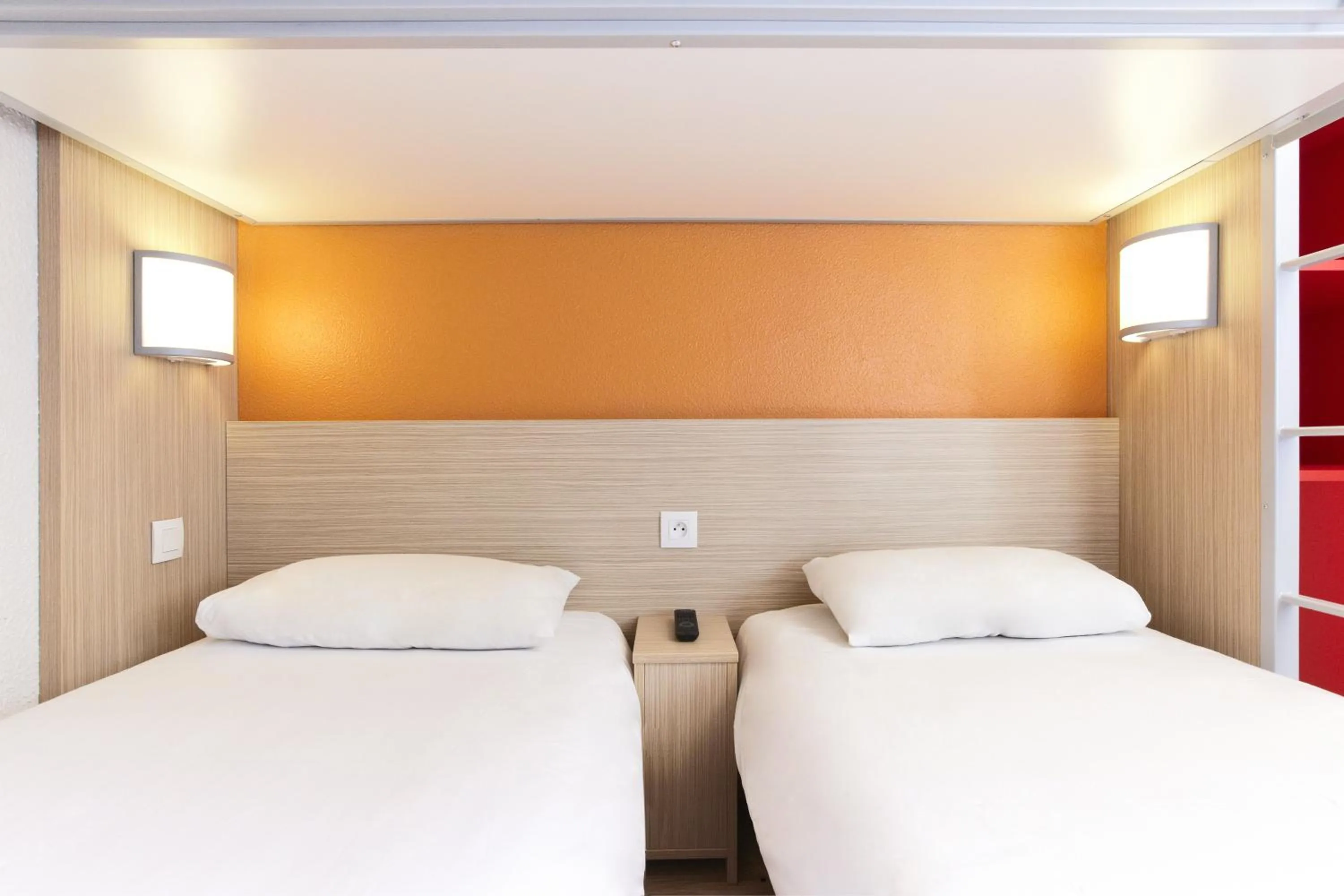 Bed in Première Classe Montélimar Nord - A7 sortie 17