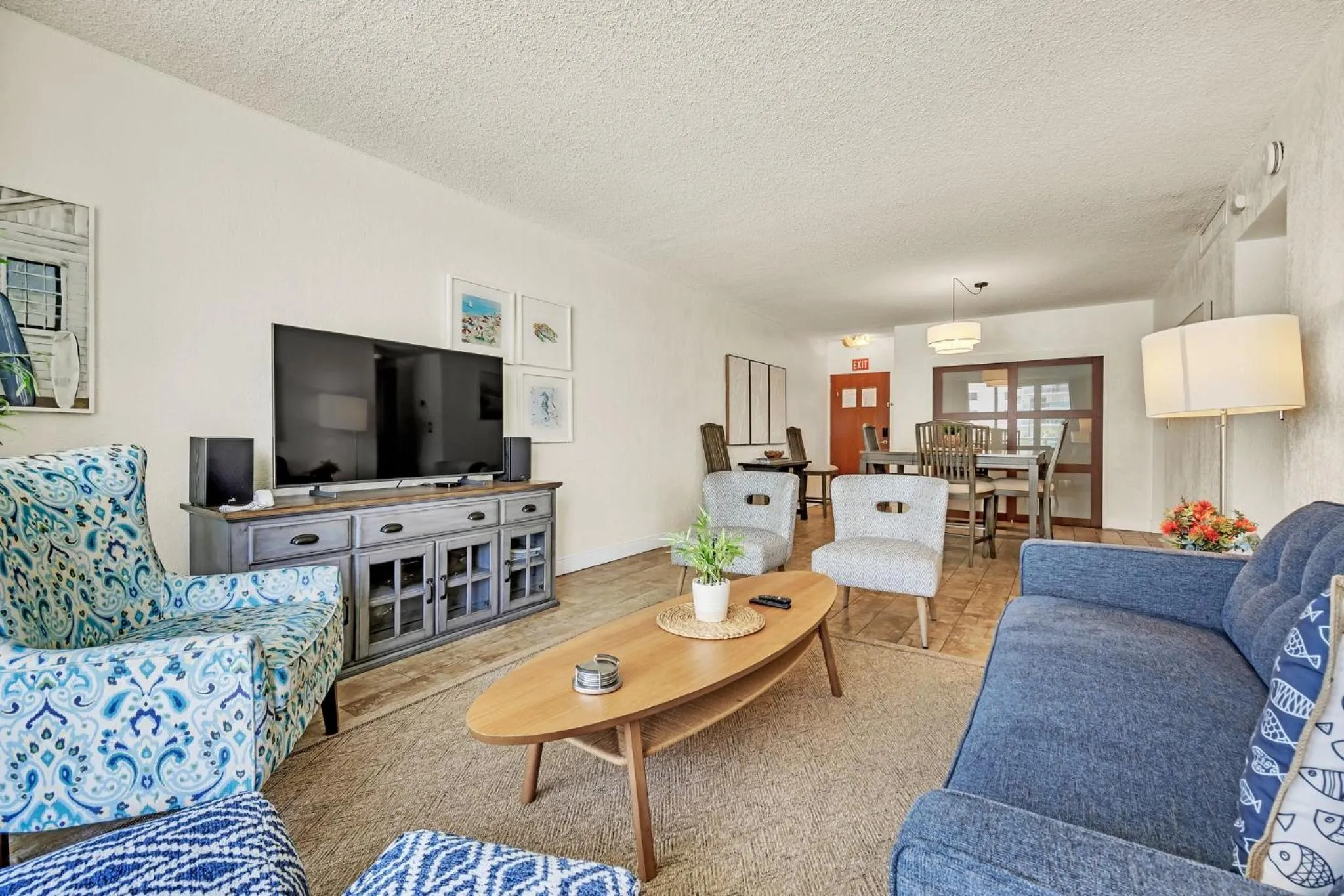 TV and multimedia in The Tides Apartments on the beach