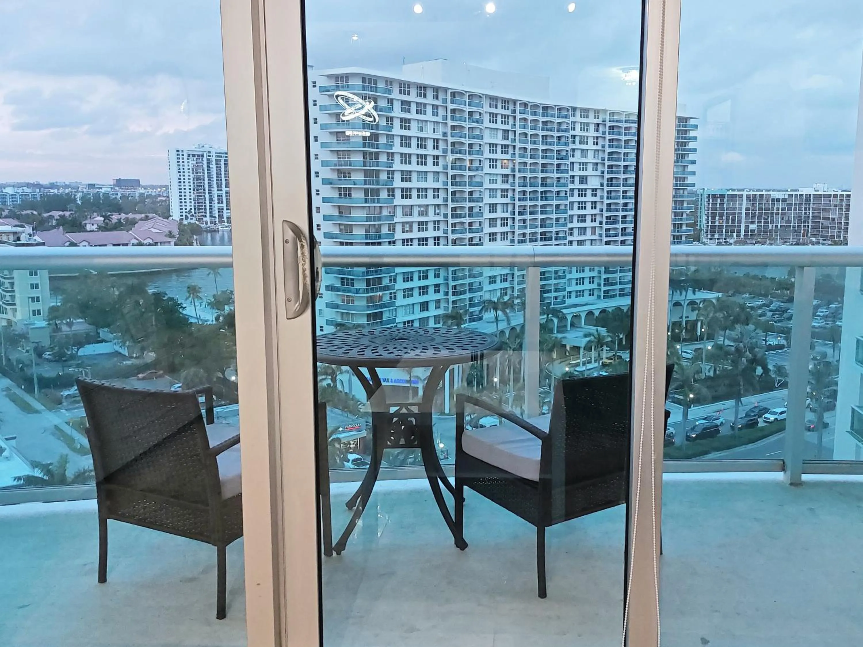 Balcony/Terrace in The Tides Apartments on the beach