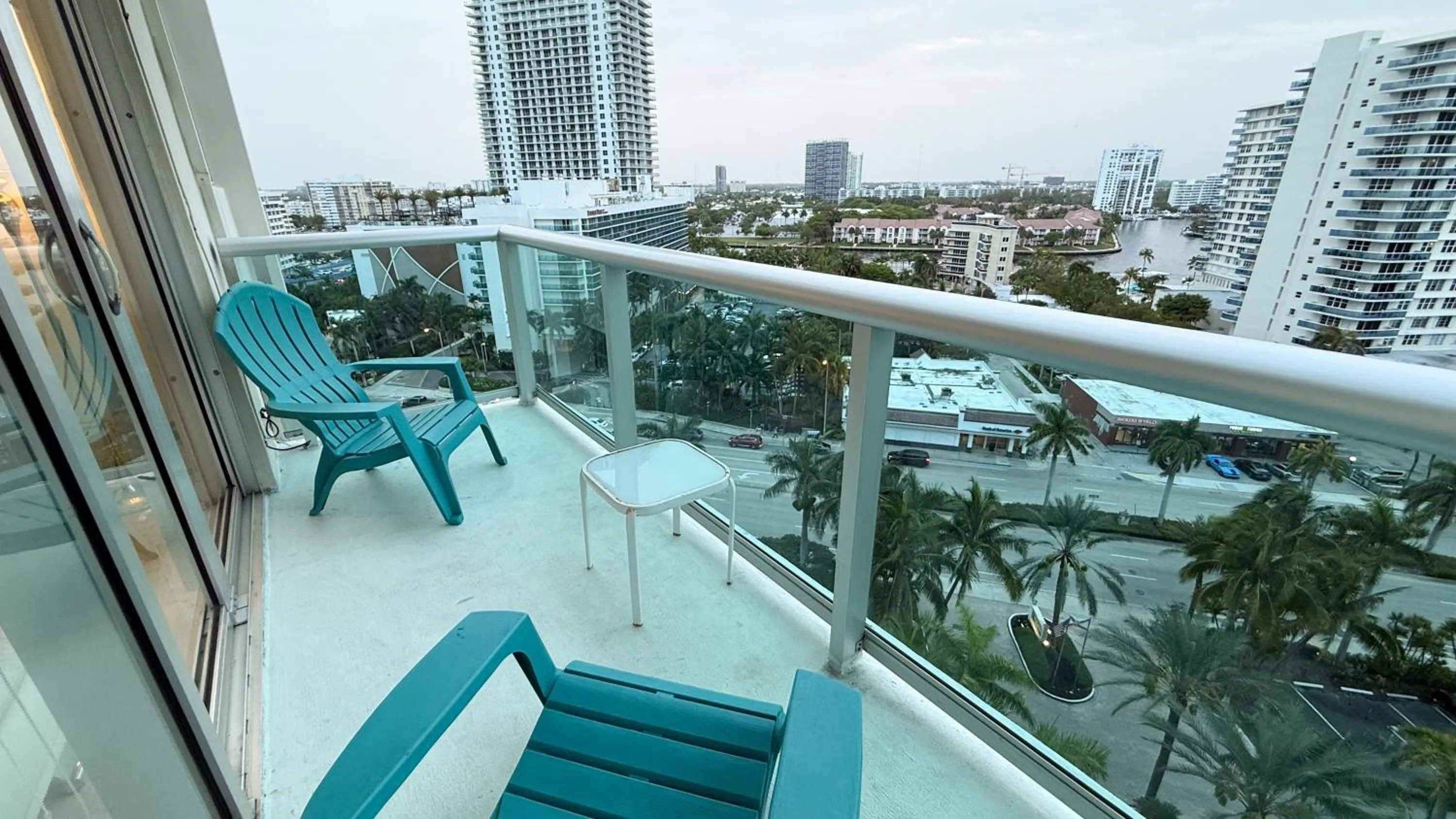 Balcony/Terrace in The Tides Apartments on the beach