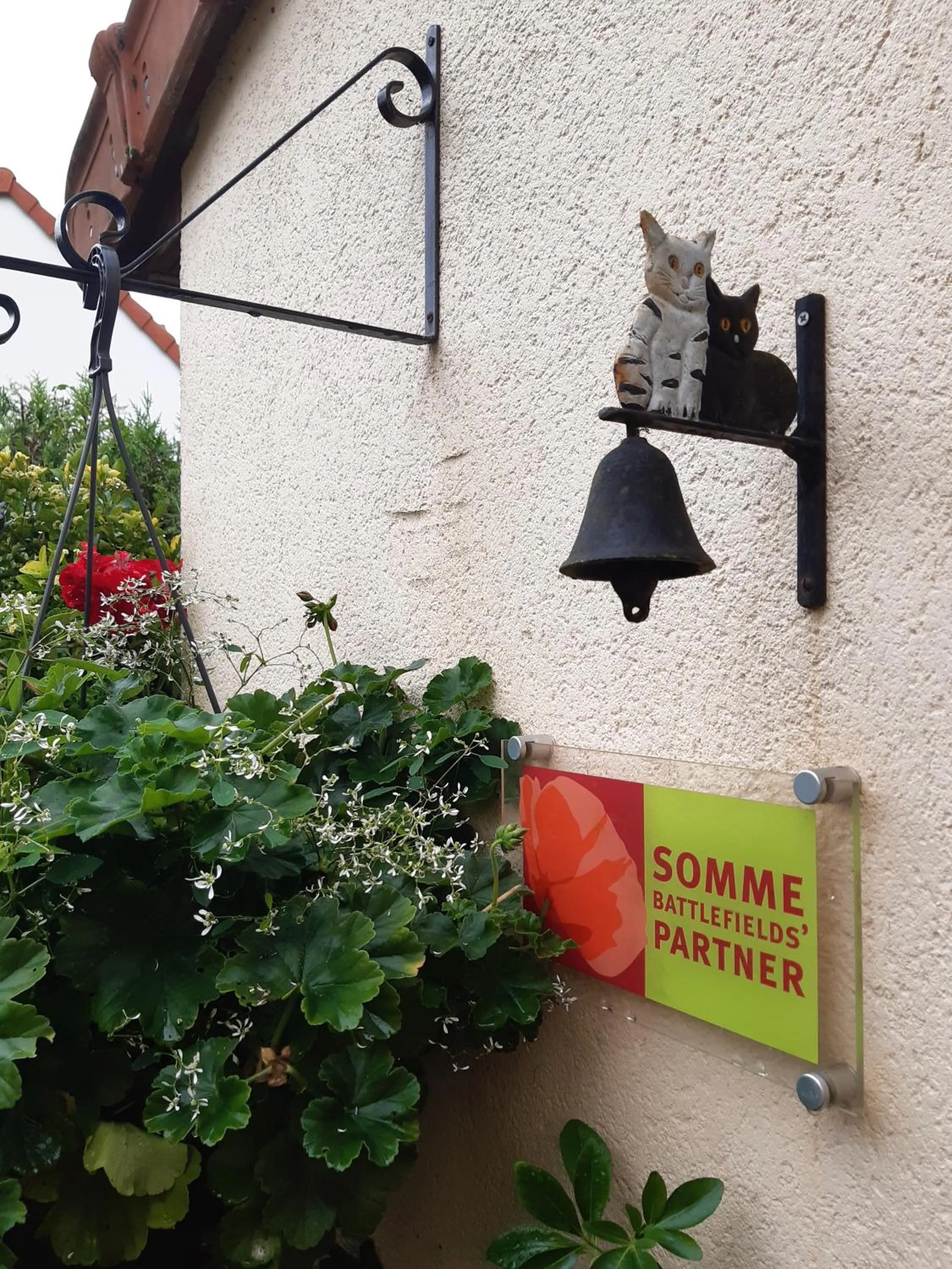 Facade/entrance in Les Alouettes B&B