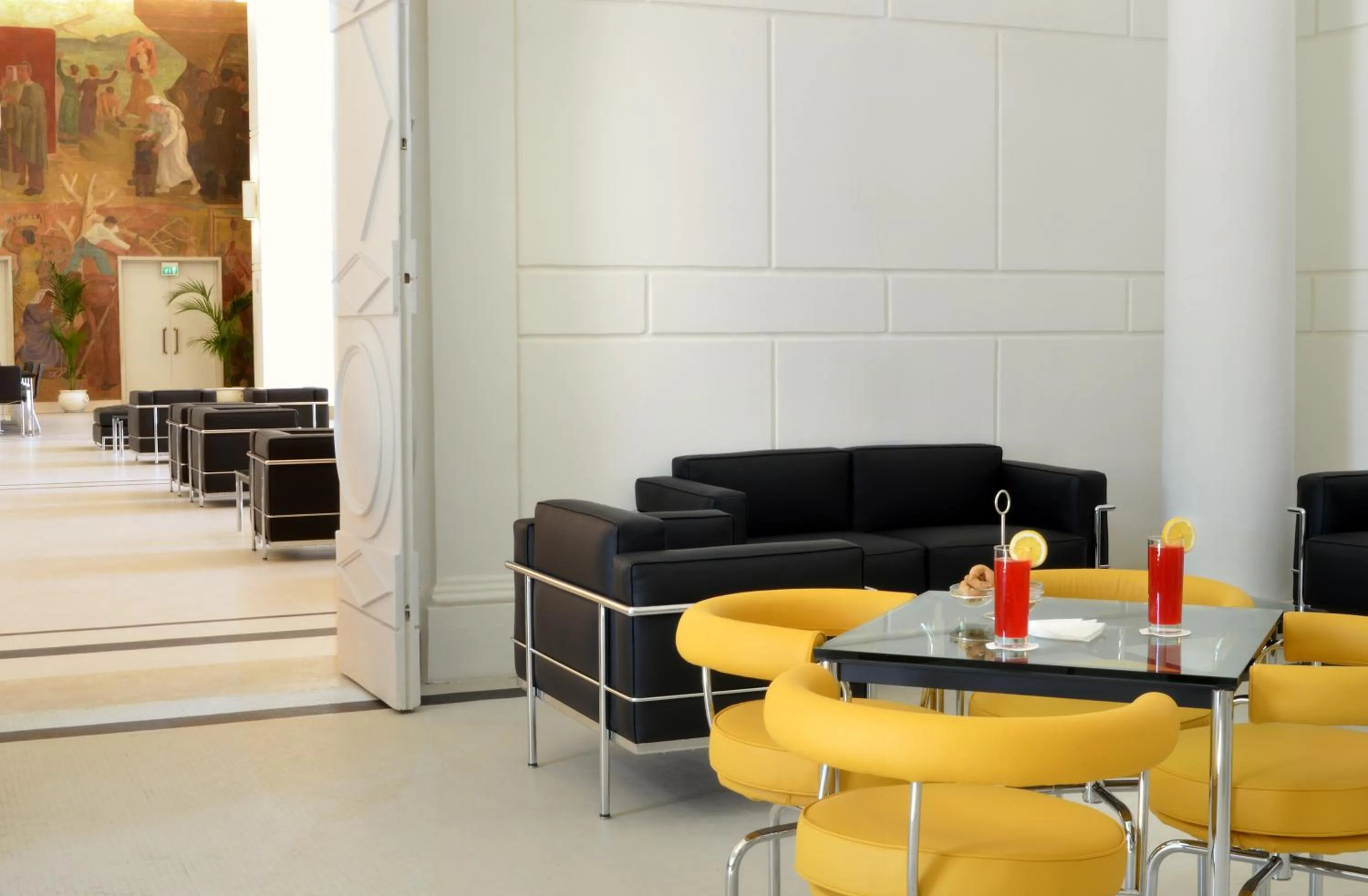 Lounge or bar in Palazzo Esedra