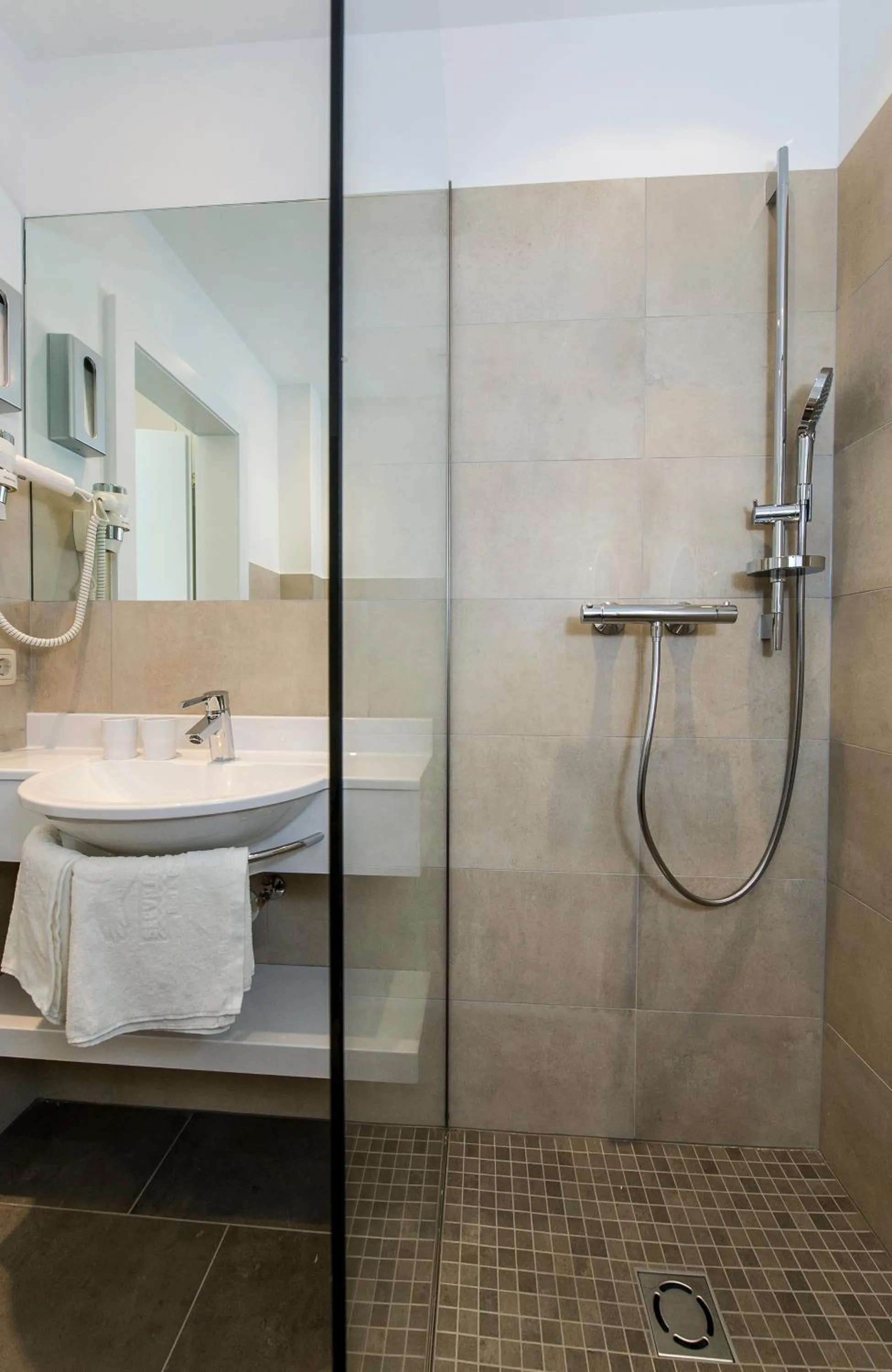 Shower in Villa Christina