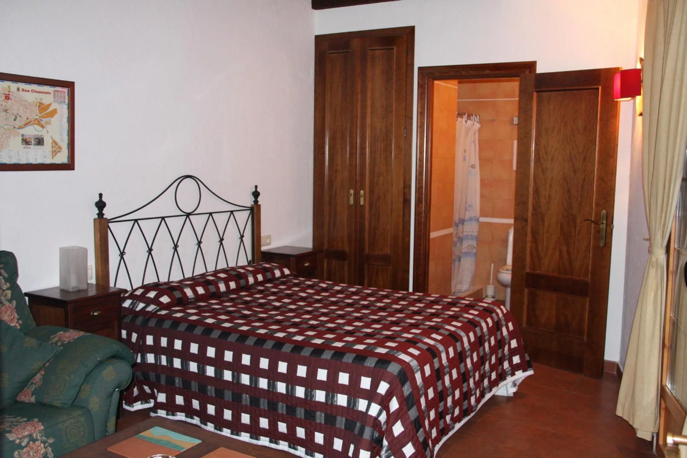Bed in Hostal Nuevo Milán I