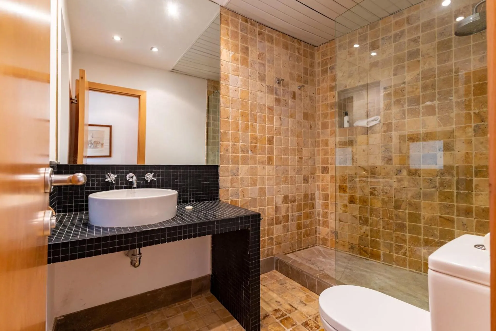Alcazar Pool Villa by Valcambre